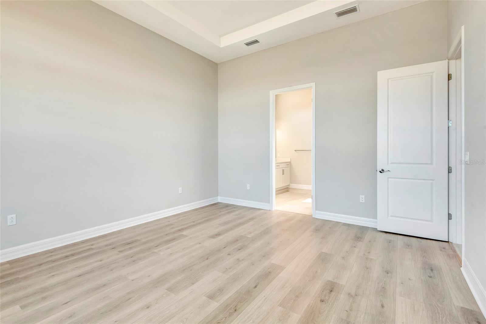 Image 13 of 57 For 1017 Liliana Drive