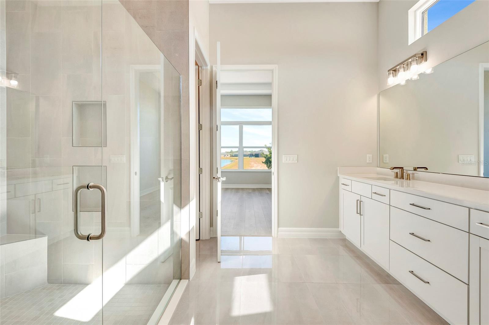 Image 16 of 57 For 1017 Liliana Drive