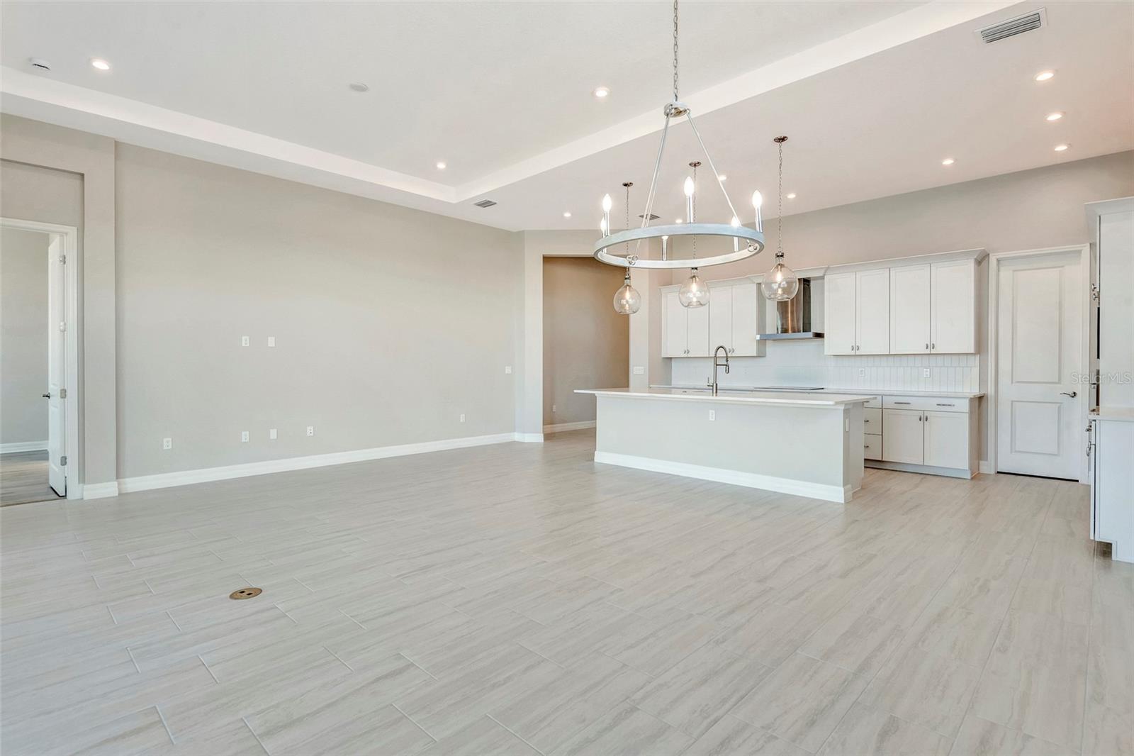 Image 23 of 57 For 1017 Liliana Drive