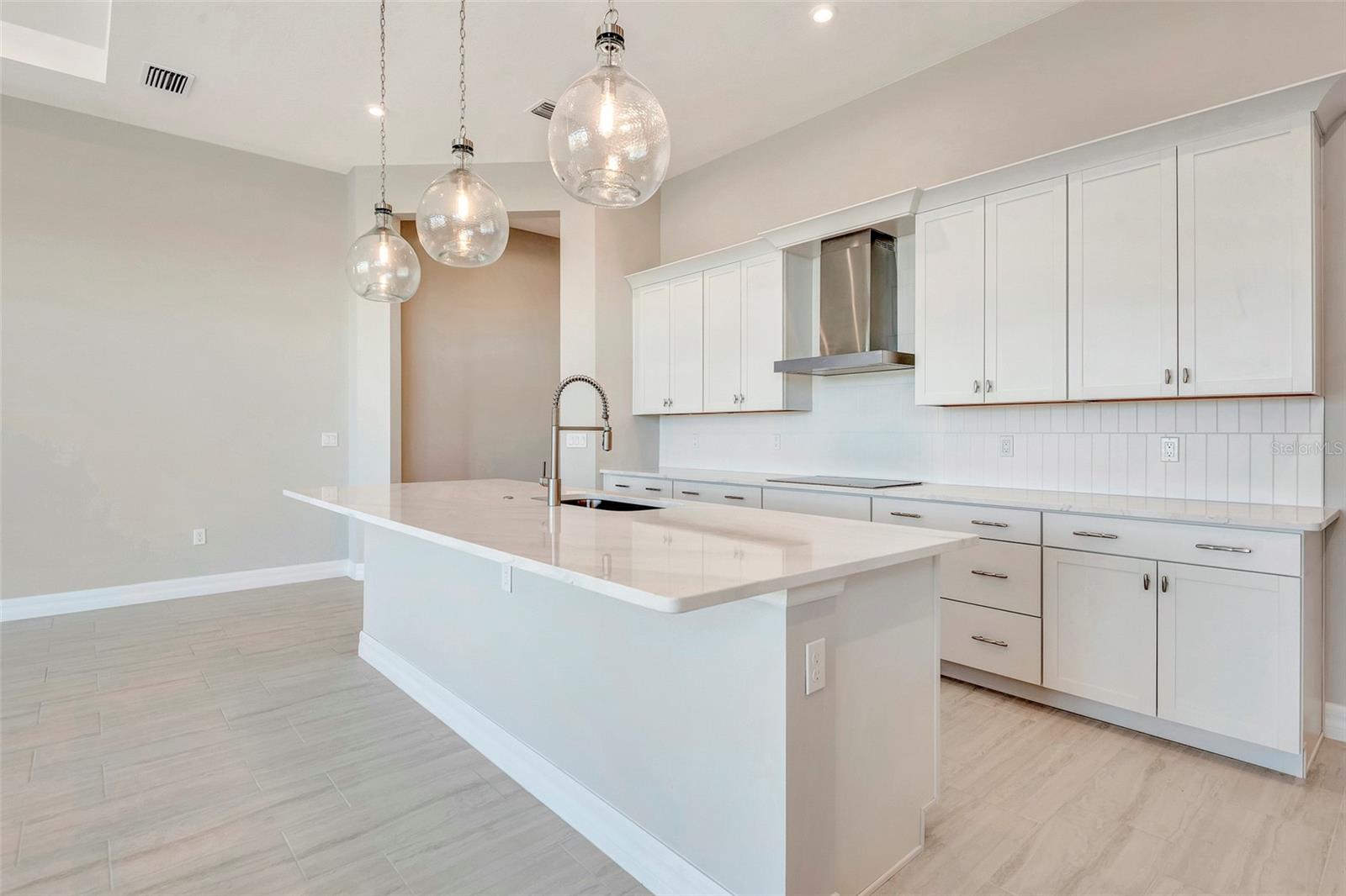 Image 5 of 57 For 1017 Liliana Drive