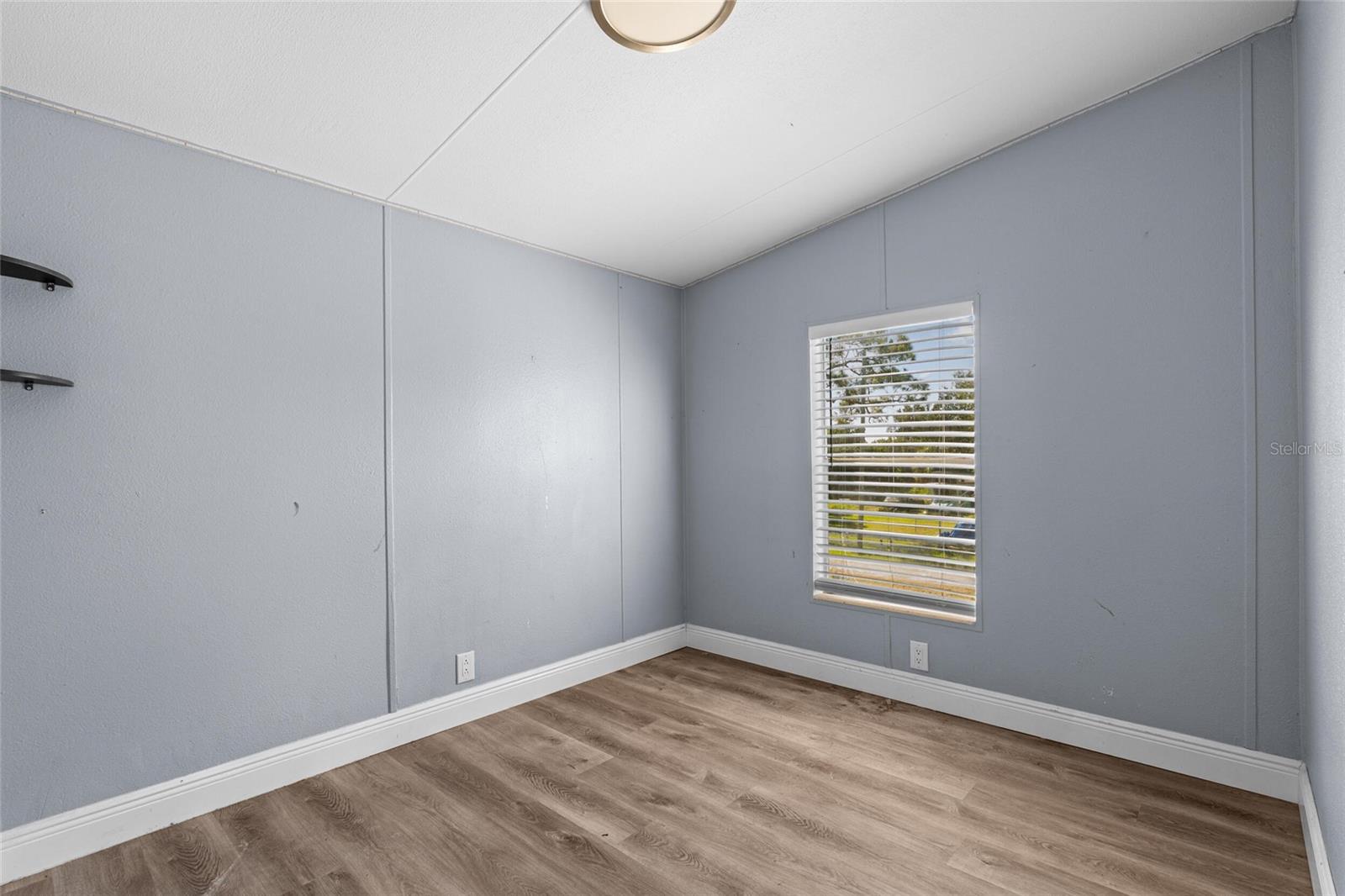 Image 13 of 27 For 7300 Cobia Lane