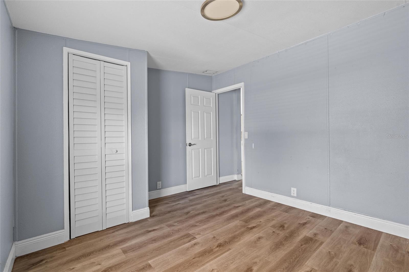 Image 17 of 27 For 7300 Cobia Lane