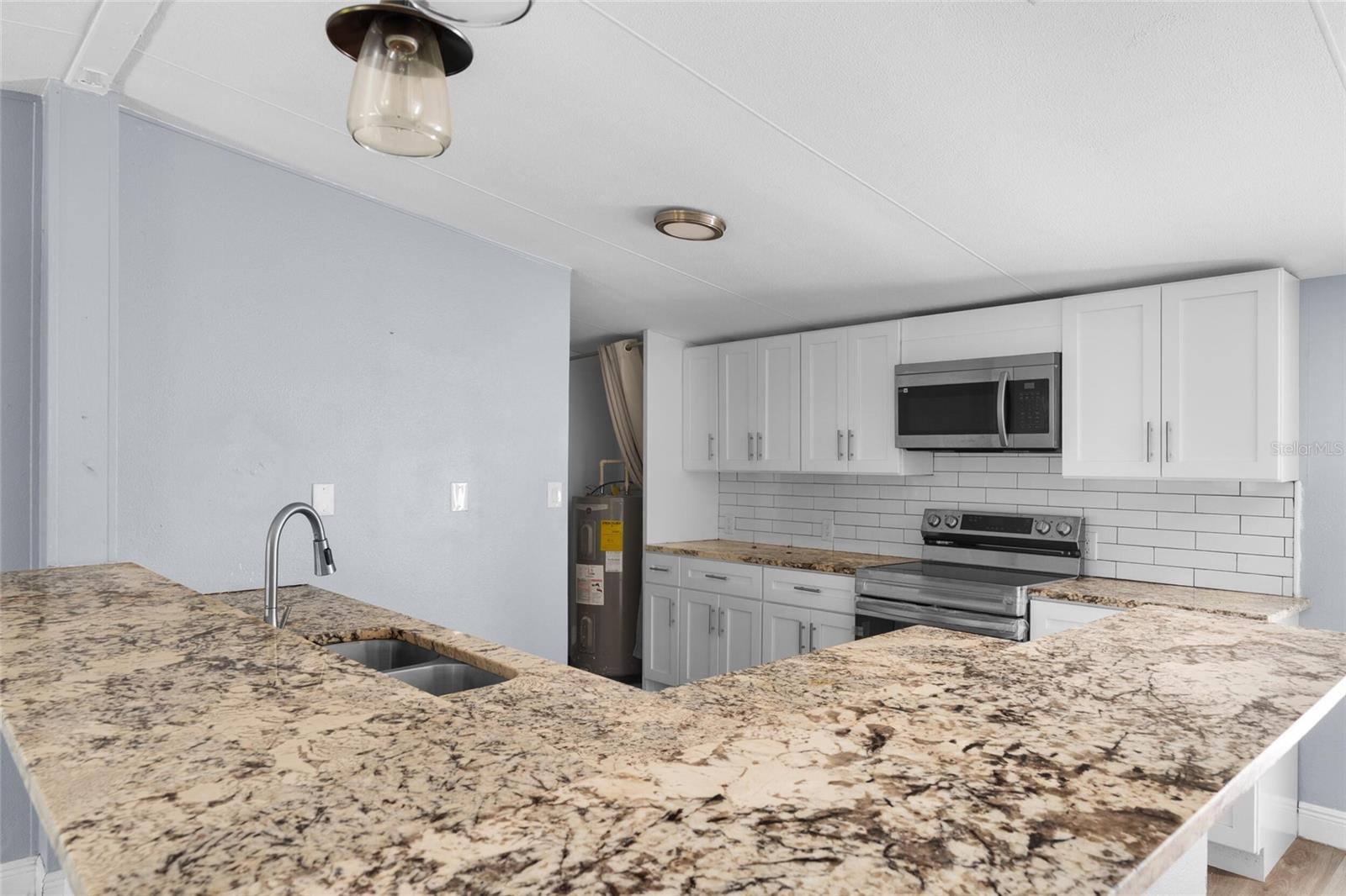 Image 7 of 27 For 7300 Cobia Lane