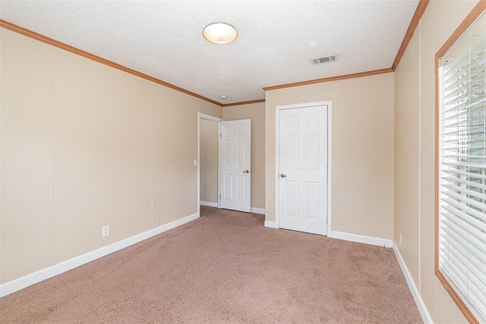 Image 10 of 18 For 25542 Mathew Street