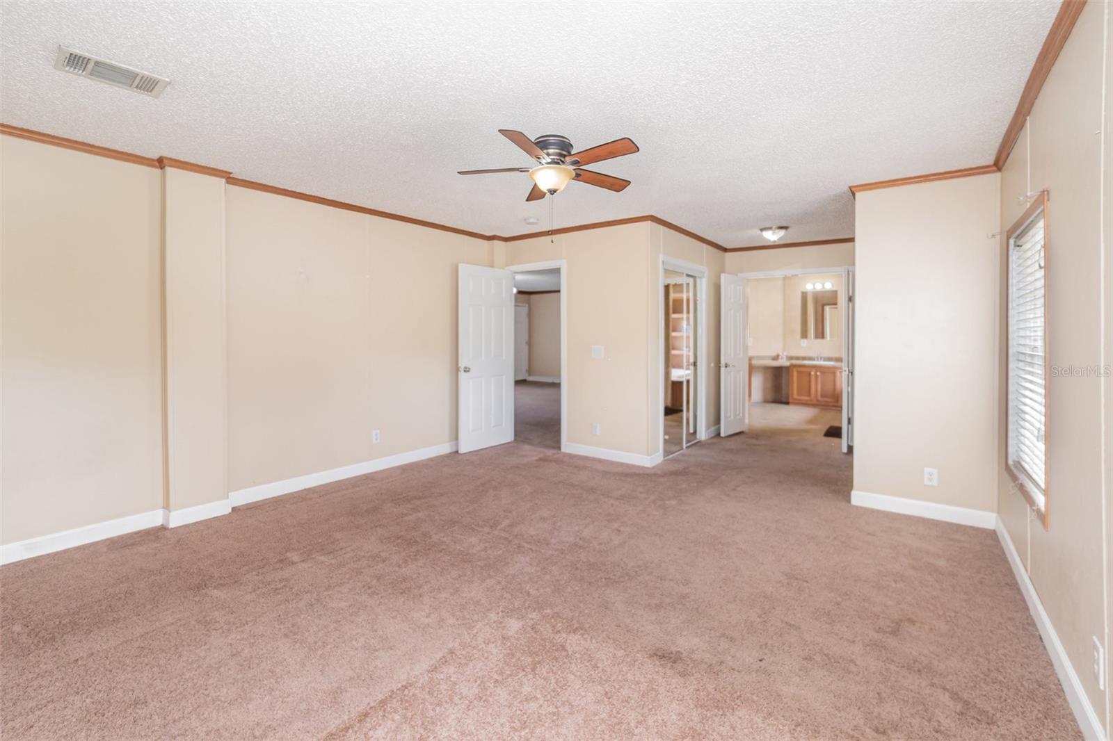 Image 12 of 18 For 25542 Mathew Street