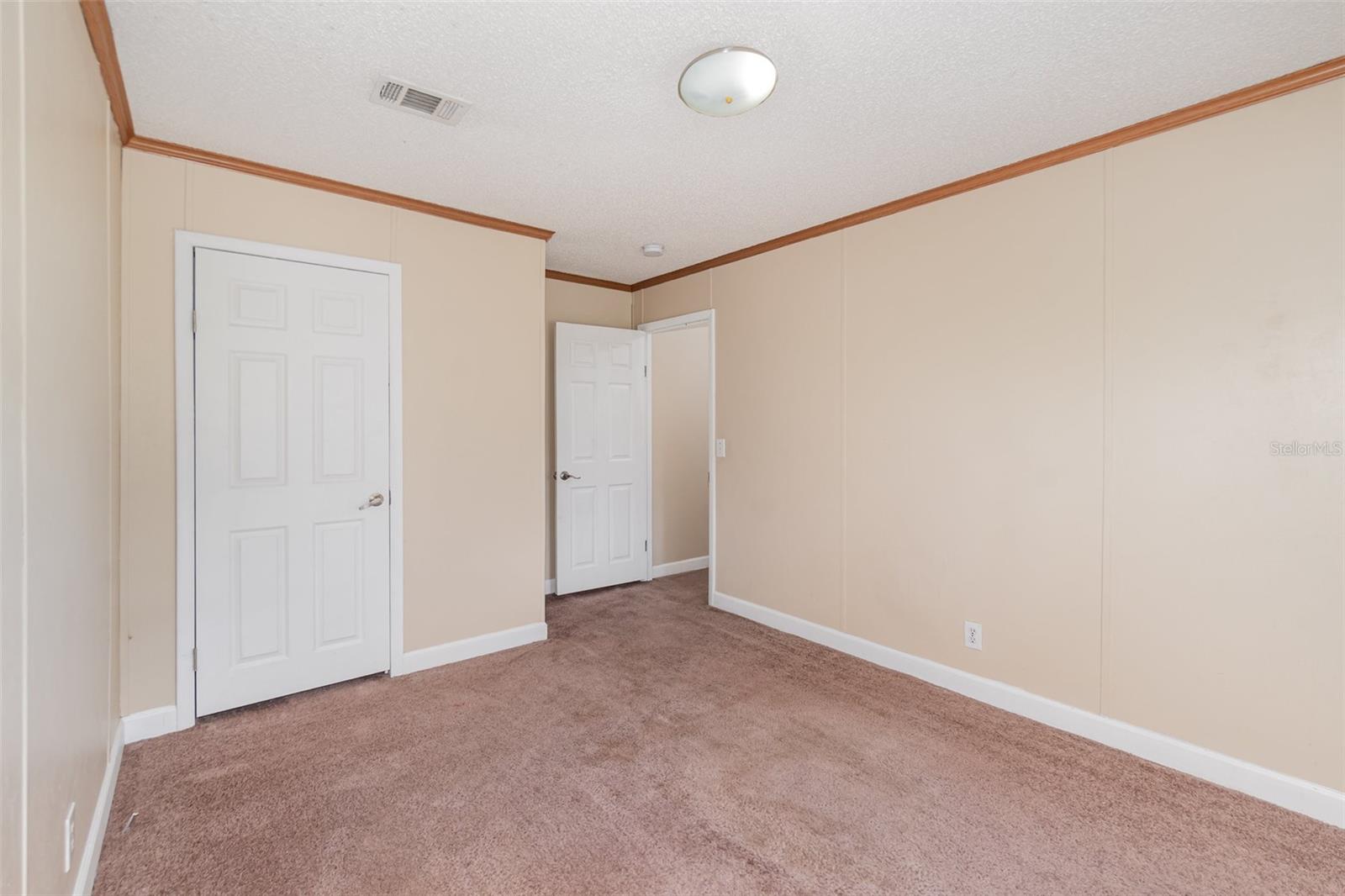 Image 7 of 18 For 25542 Mathew Street