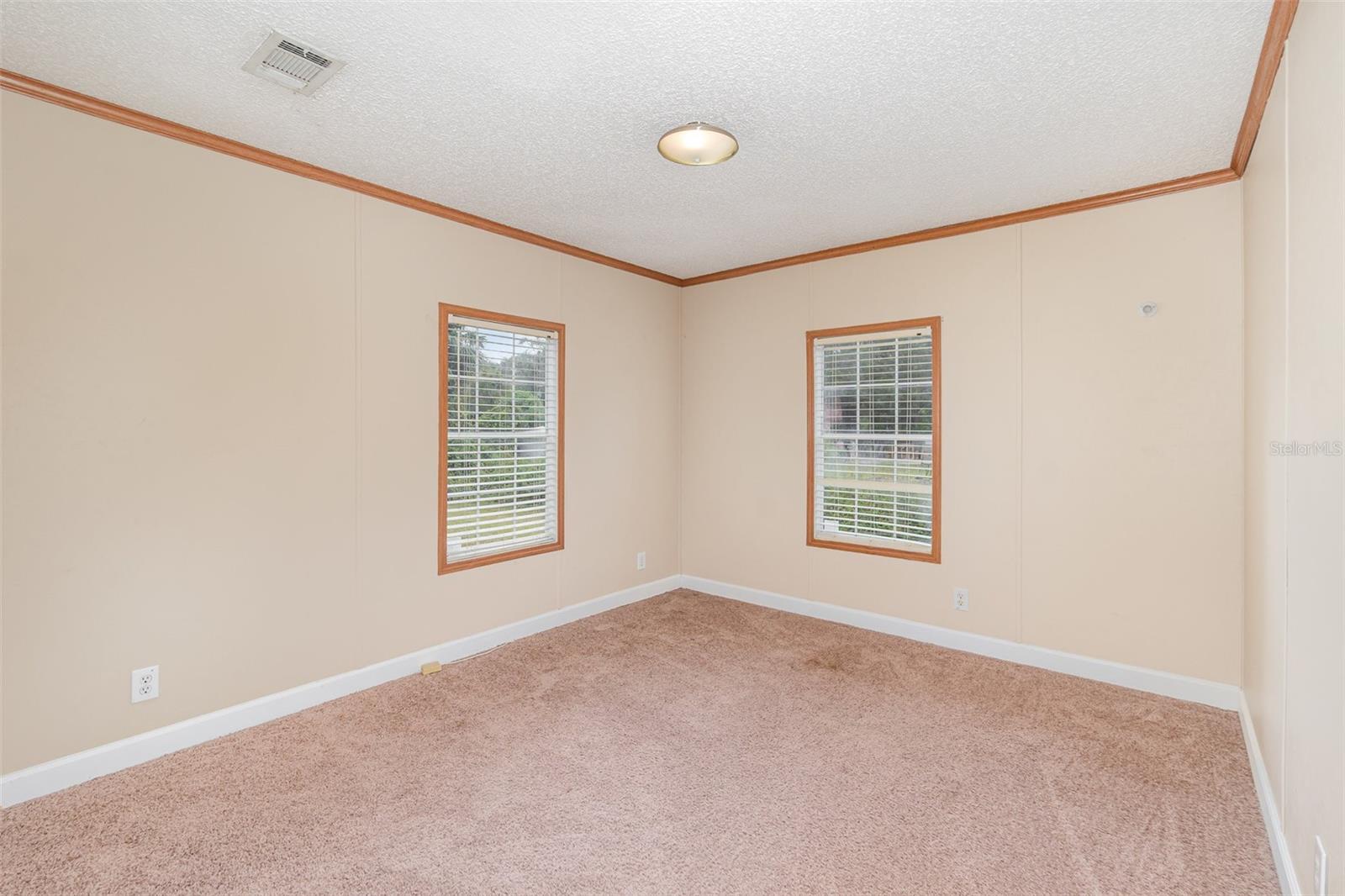 Image 8 of 18 For 25542 Mathew Street