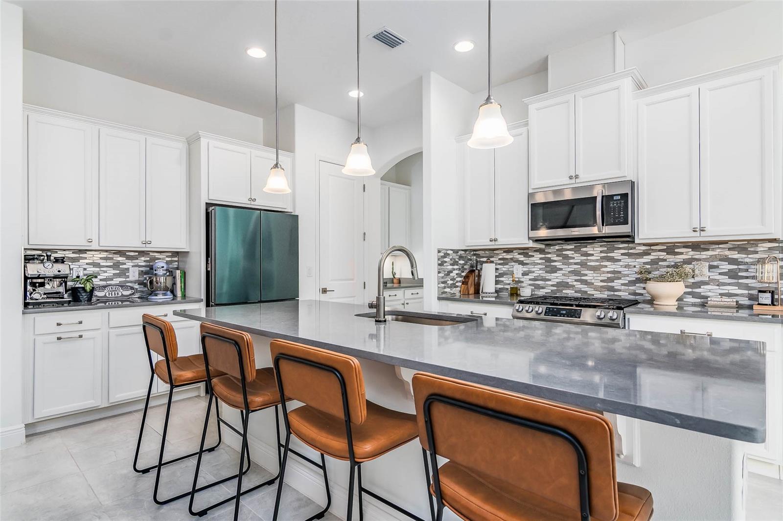 Image 10 of 58 For 8040 Allure Drive