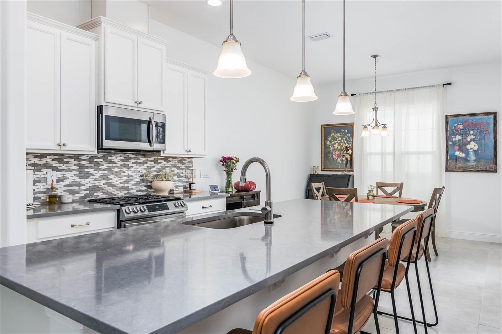 Image 12 of 58 For 8040 Allure Drive