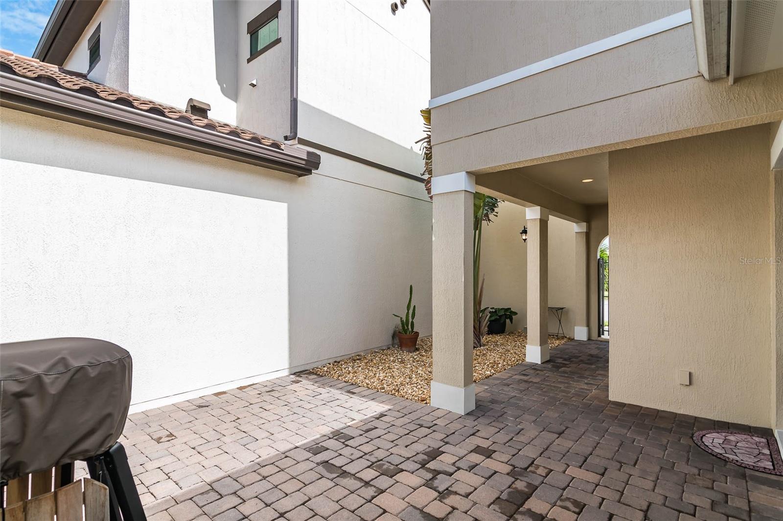 Image 37 of 58 For 8040 Allure Drive