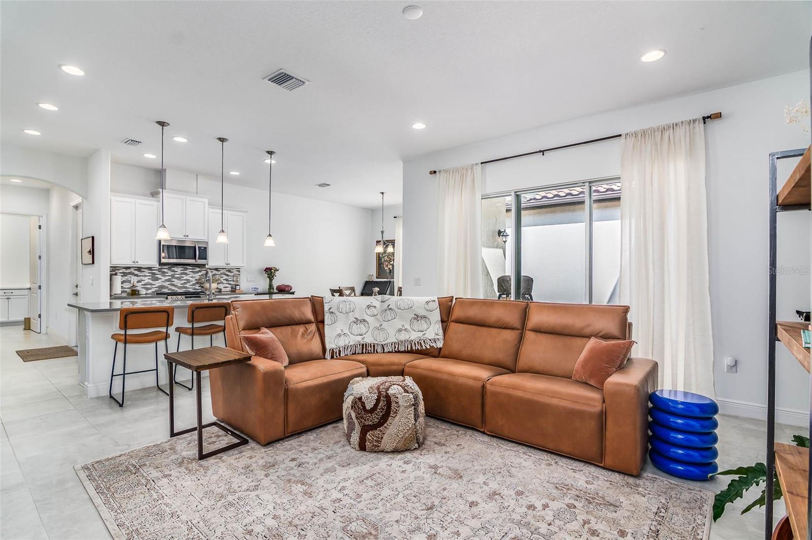 Image 7 of 58 For 8040 Allure Drive