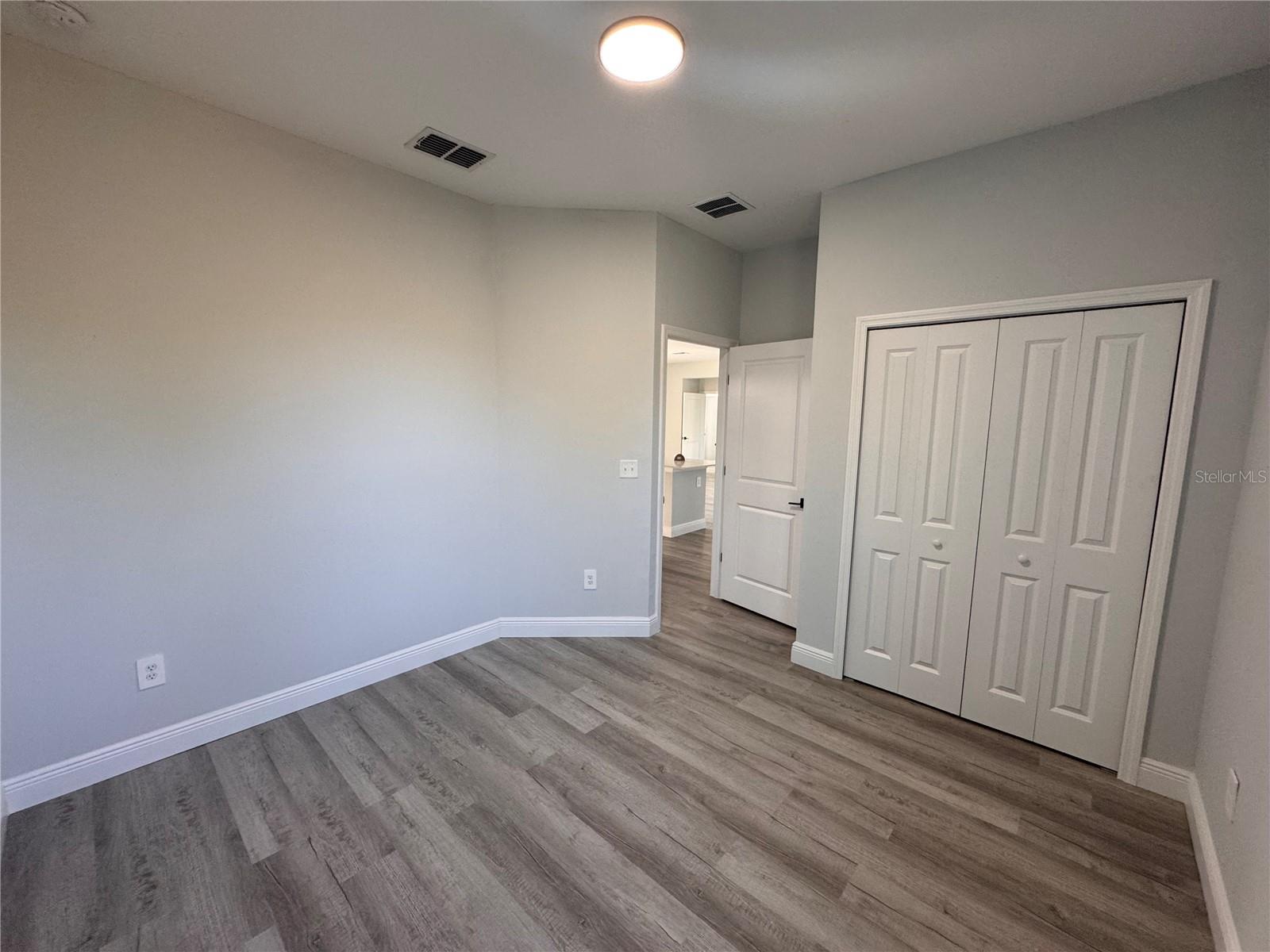 Image 15 of 25 For 1940 Alan Street