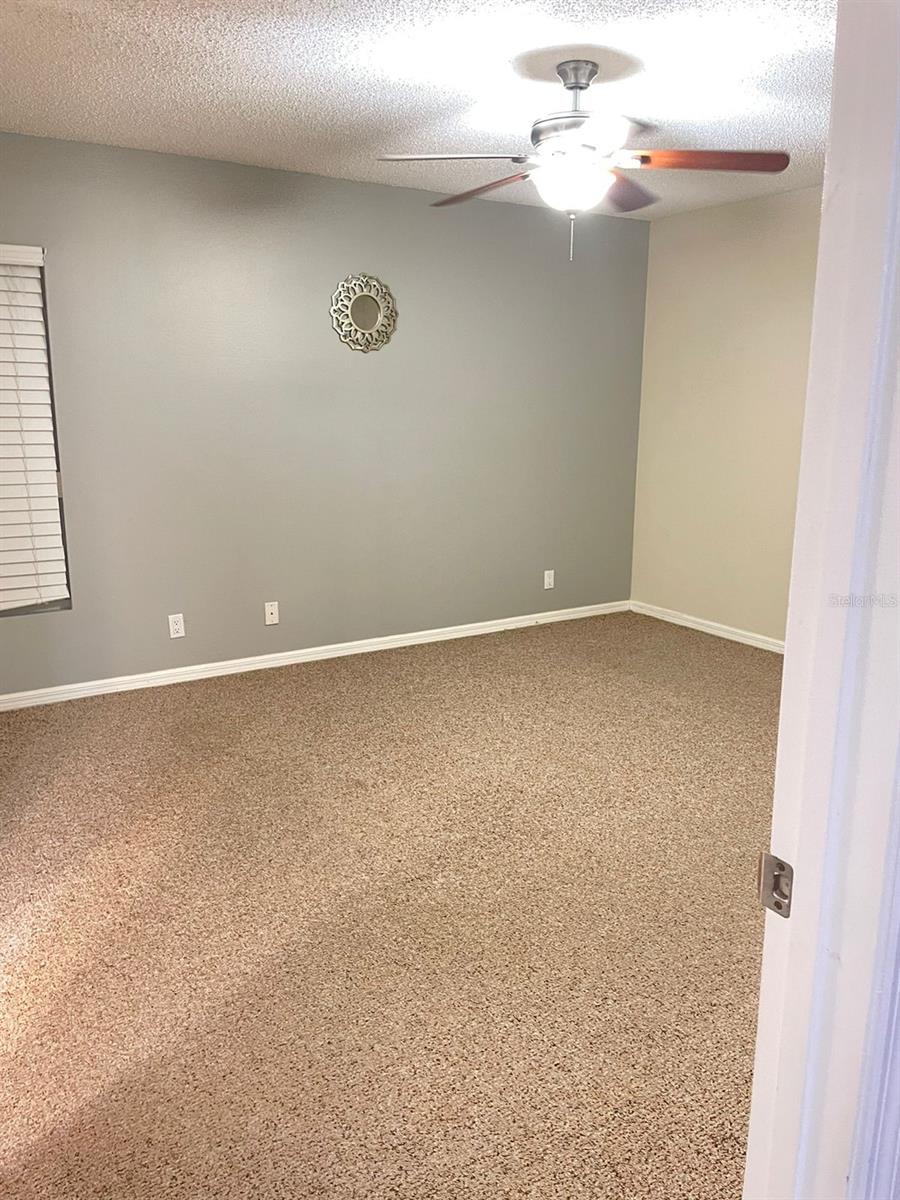 Image 10 of 19 For 553 Maidenhair Court