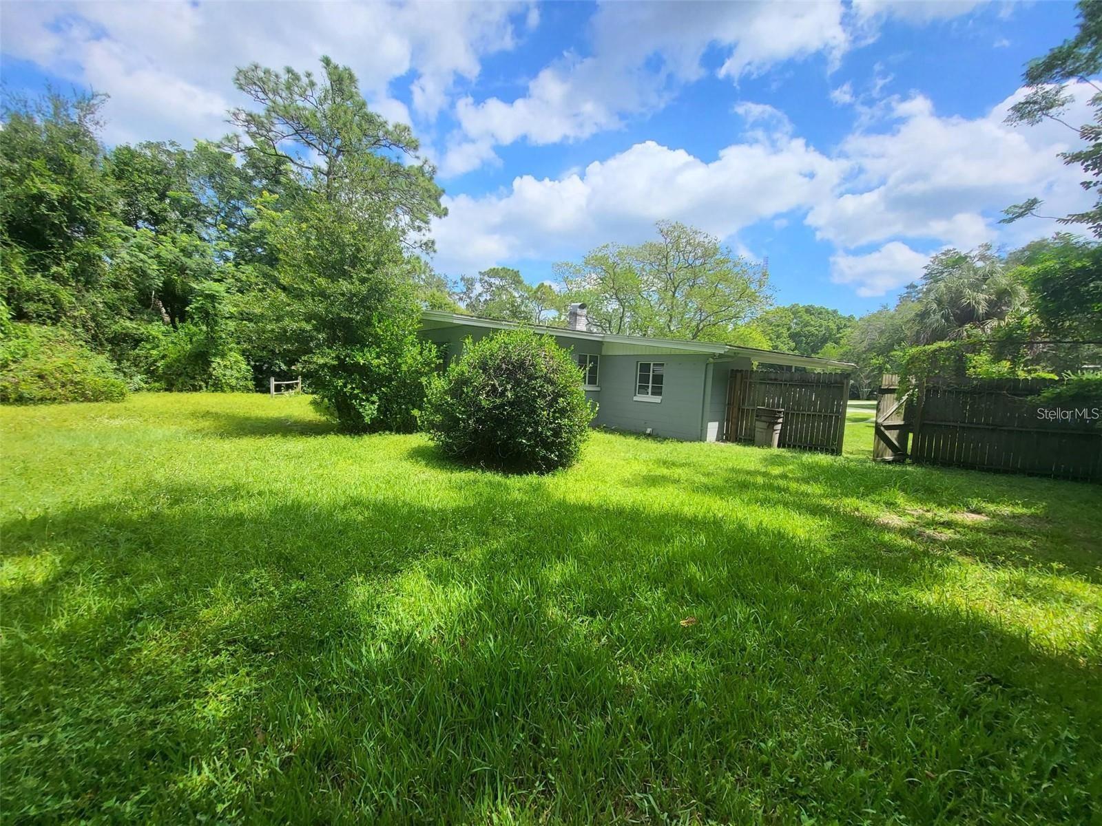 Image 12 of 13 For 1801 Pineview Circle