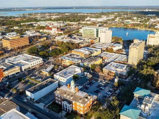 Image 17 of 20 For 857 Hawthorne Berry Road