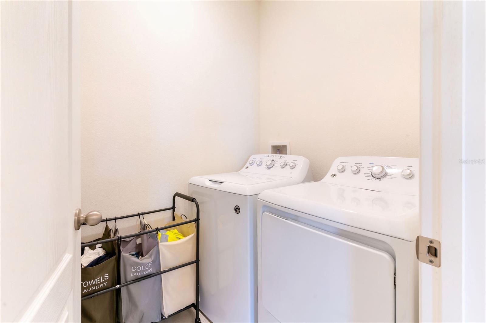 Image 33 of 42 For 9537 Black Walnut Drive