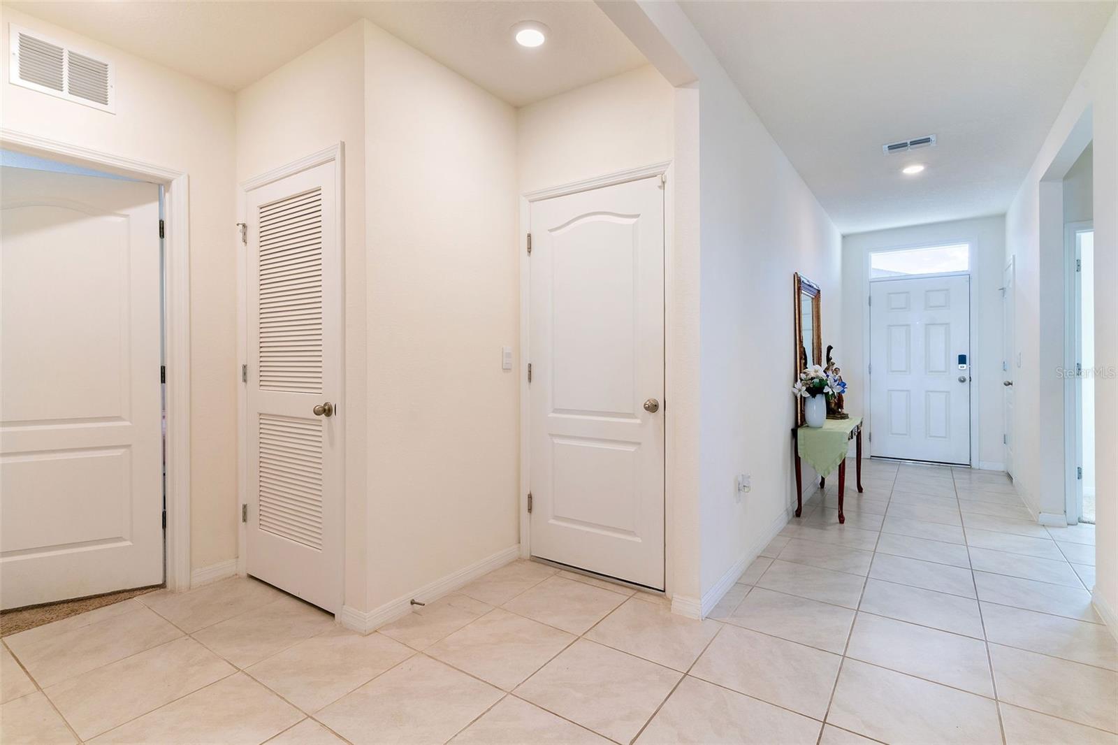 Image 7 of 42 For 9537 Black Walnut Drive