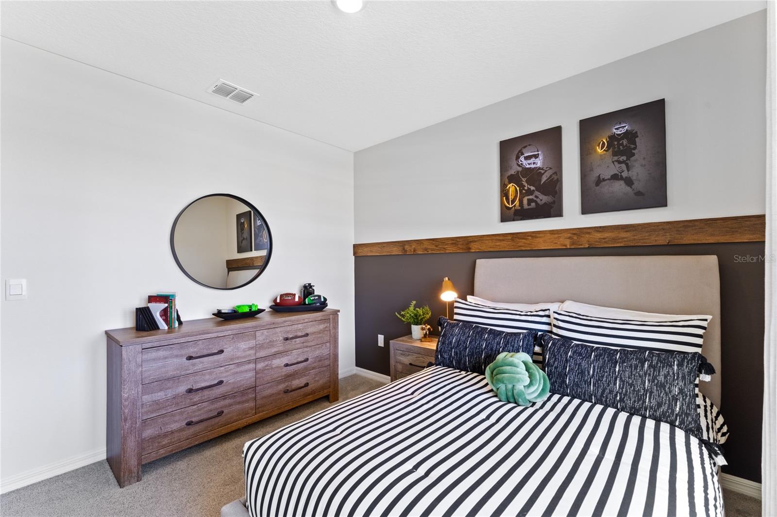 Image 27 of 36 For 101 Heirloom Drive