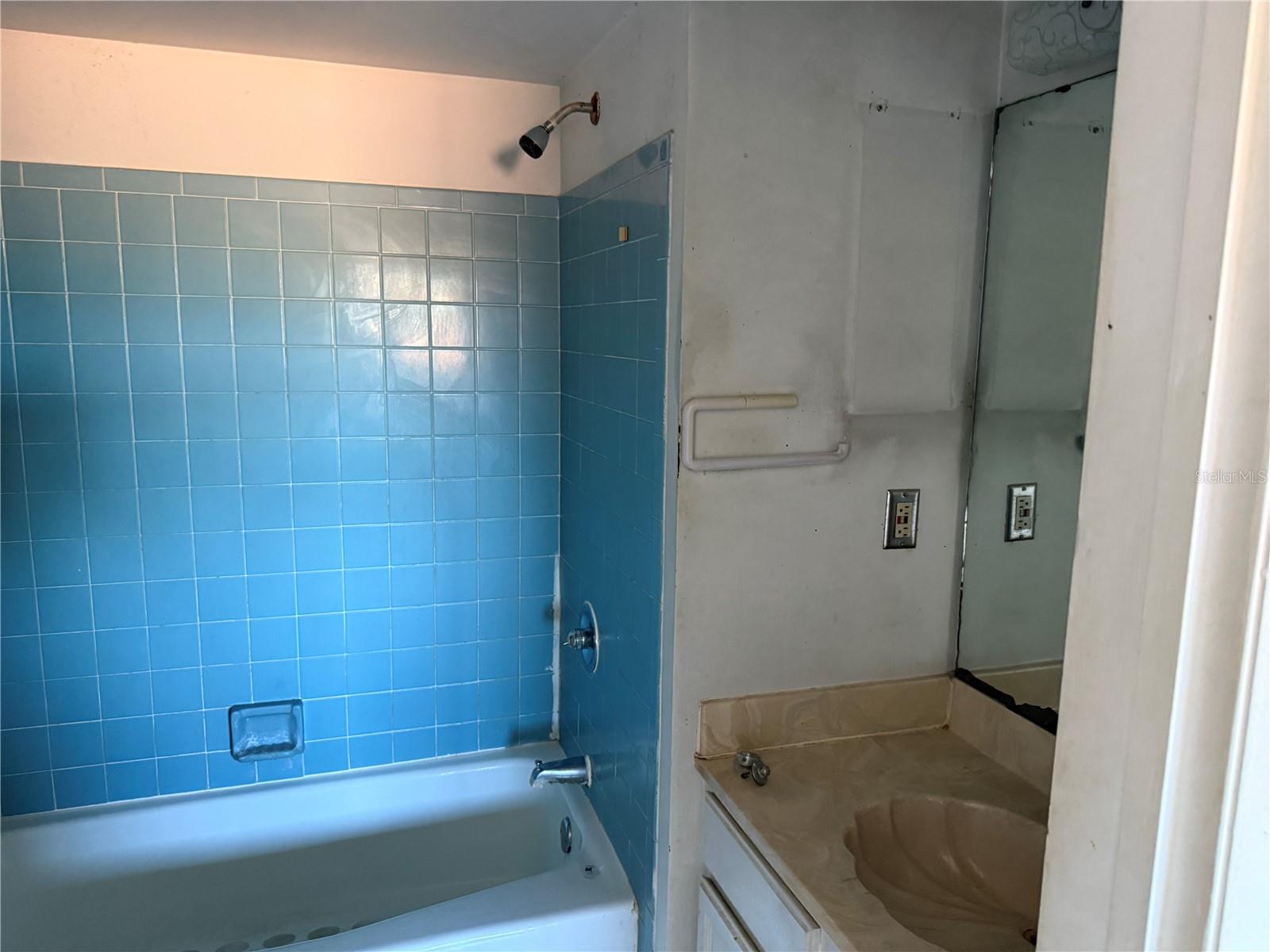 Image 9 of 11 For 238 Chandler Street 203