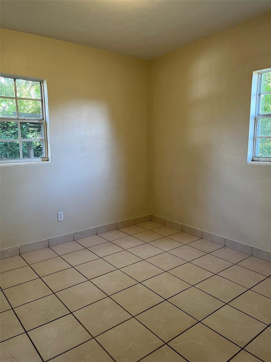 Image 8 of 10 For 127 Country Club Drive