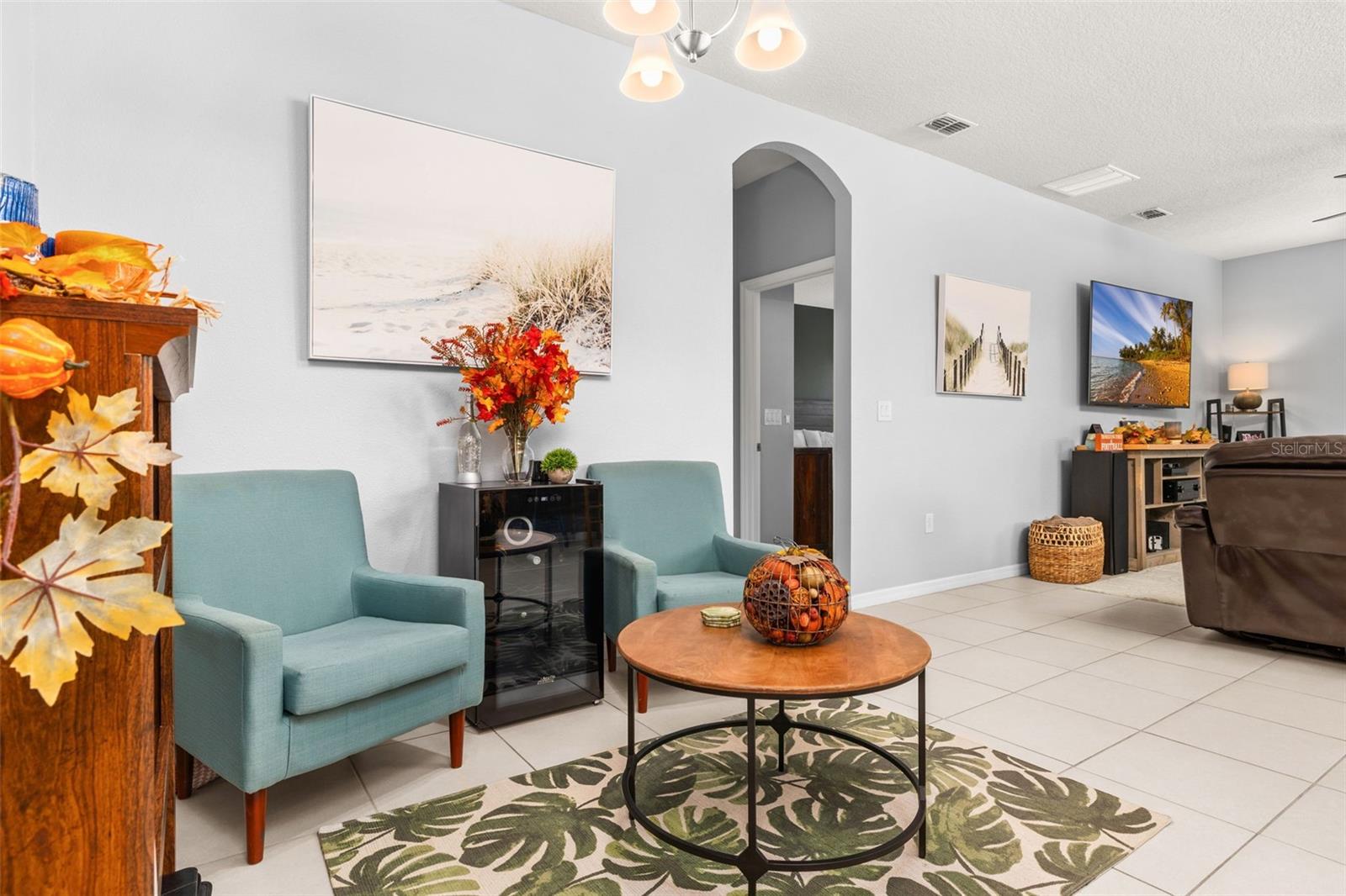 Image 17 of 67 For 129 Whirlaway Drive