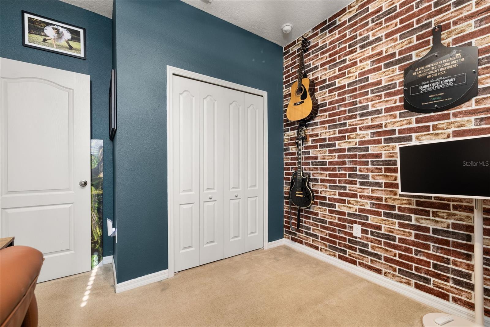 Image 31 of 67 For 129 Whirlaway Drive