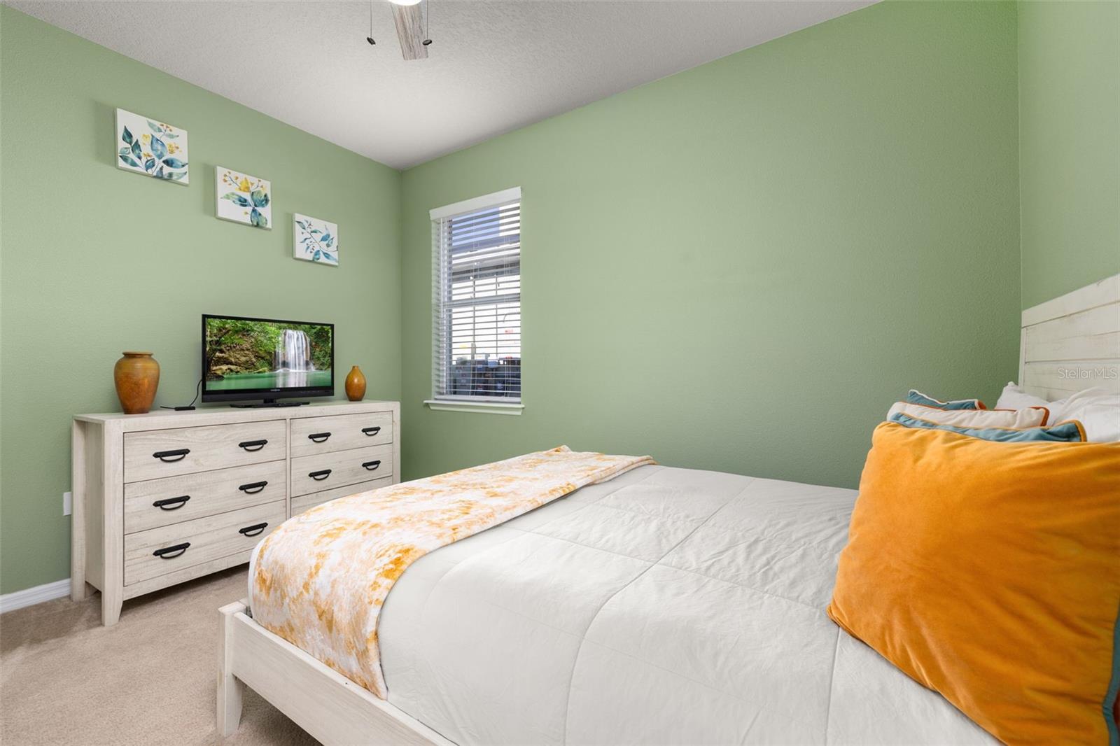 Image 33 of 67 For 129 Whirlaway Drive