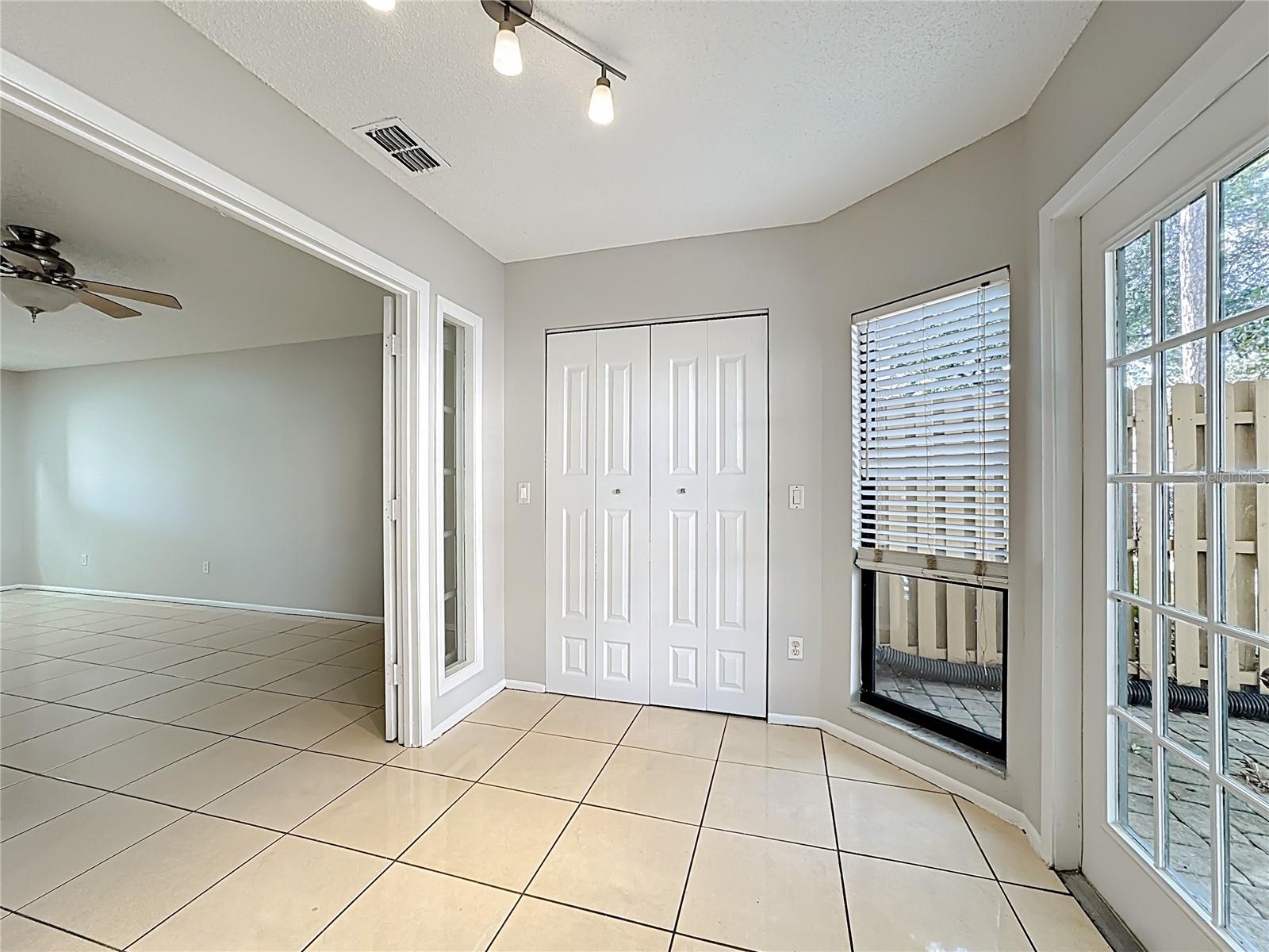 Image 17 of 41 For 4320 Middlebrook Road 2