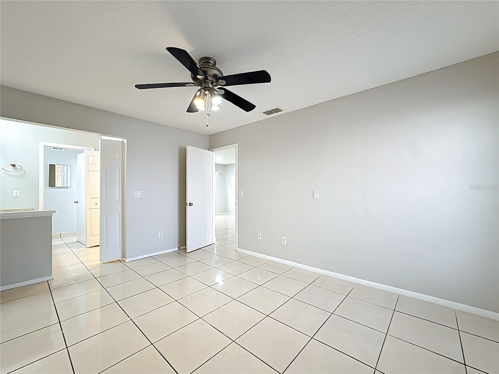 Image 24 of 41 For 4320 Middlebrook Road 2