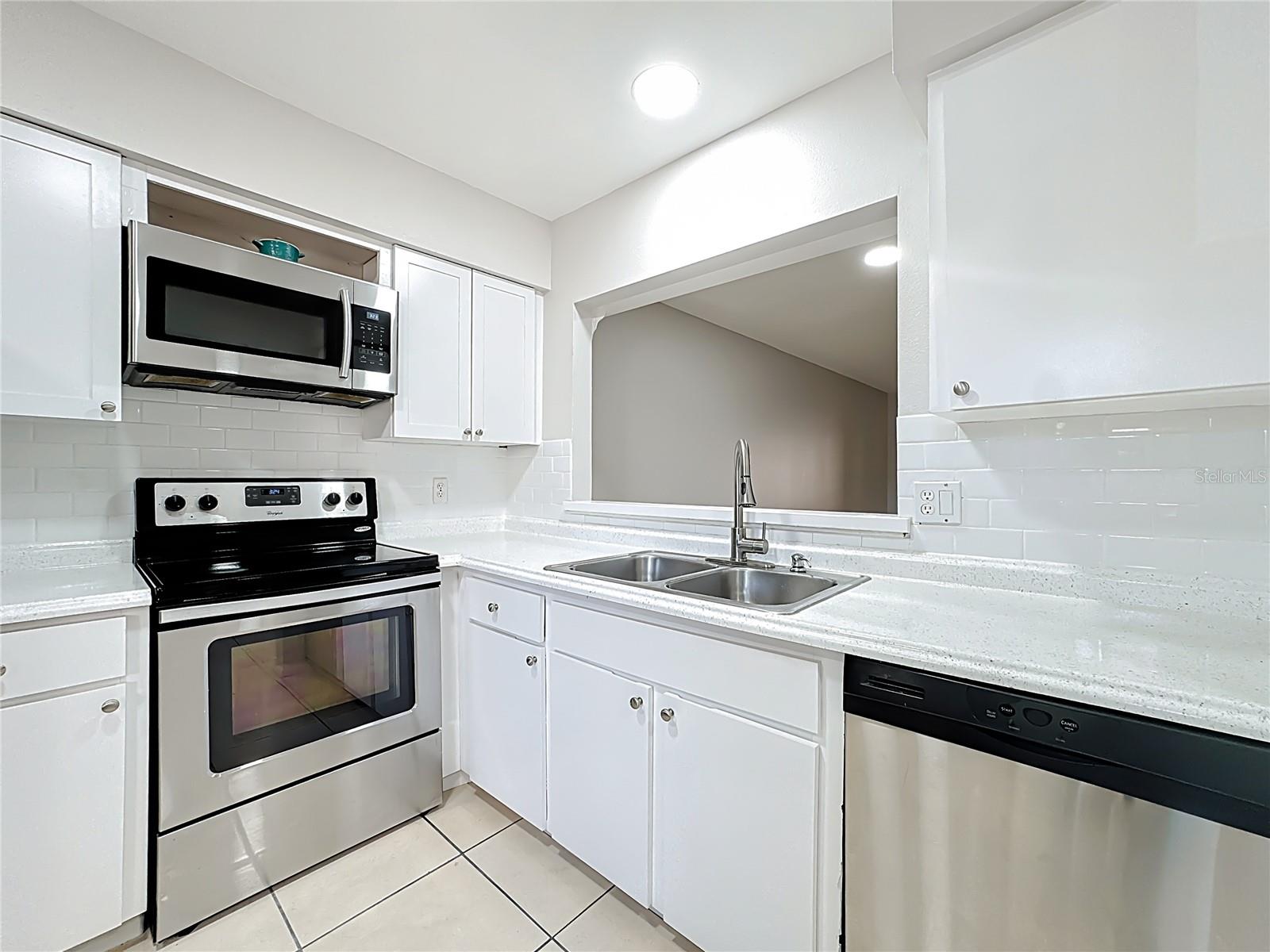 Image 6 of 41 For 4320 Middlebrook Road 2