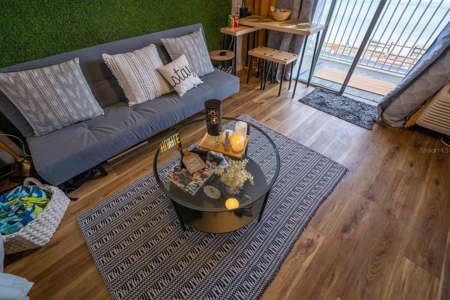 Image 5 of 24 For 1233 Atlantic Avenue 3330