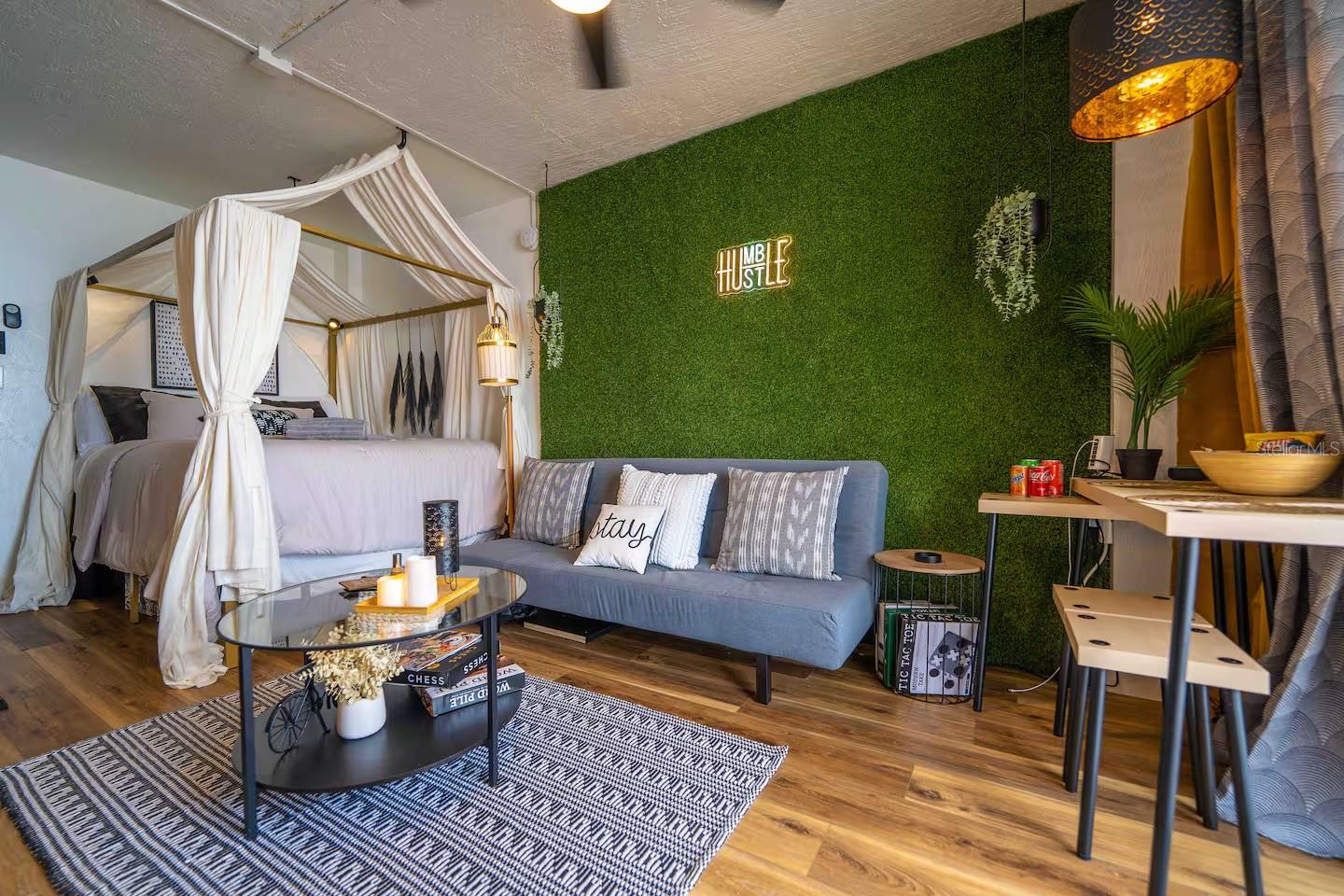 Image 8 of 24 For 1233 Atlantic Avenue 3330