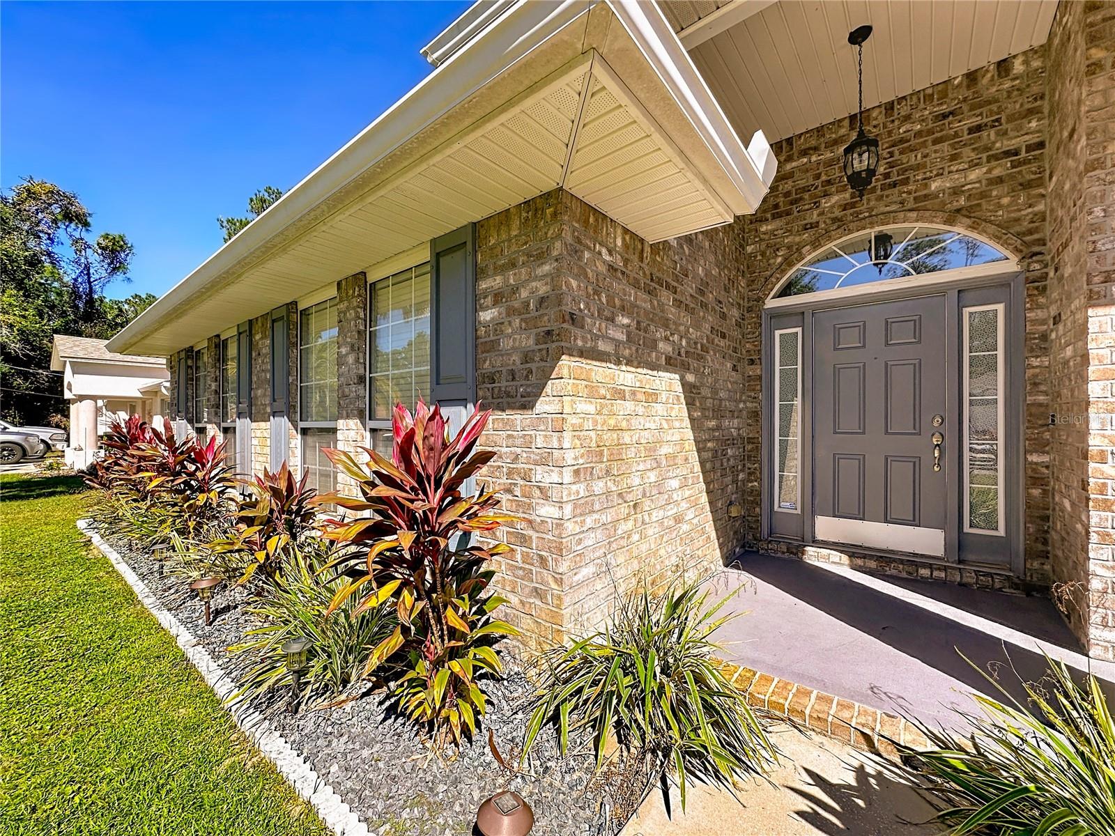 Image 11 of 68 For 6 Llowick Court