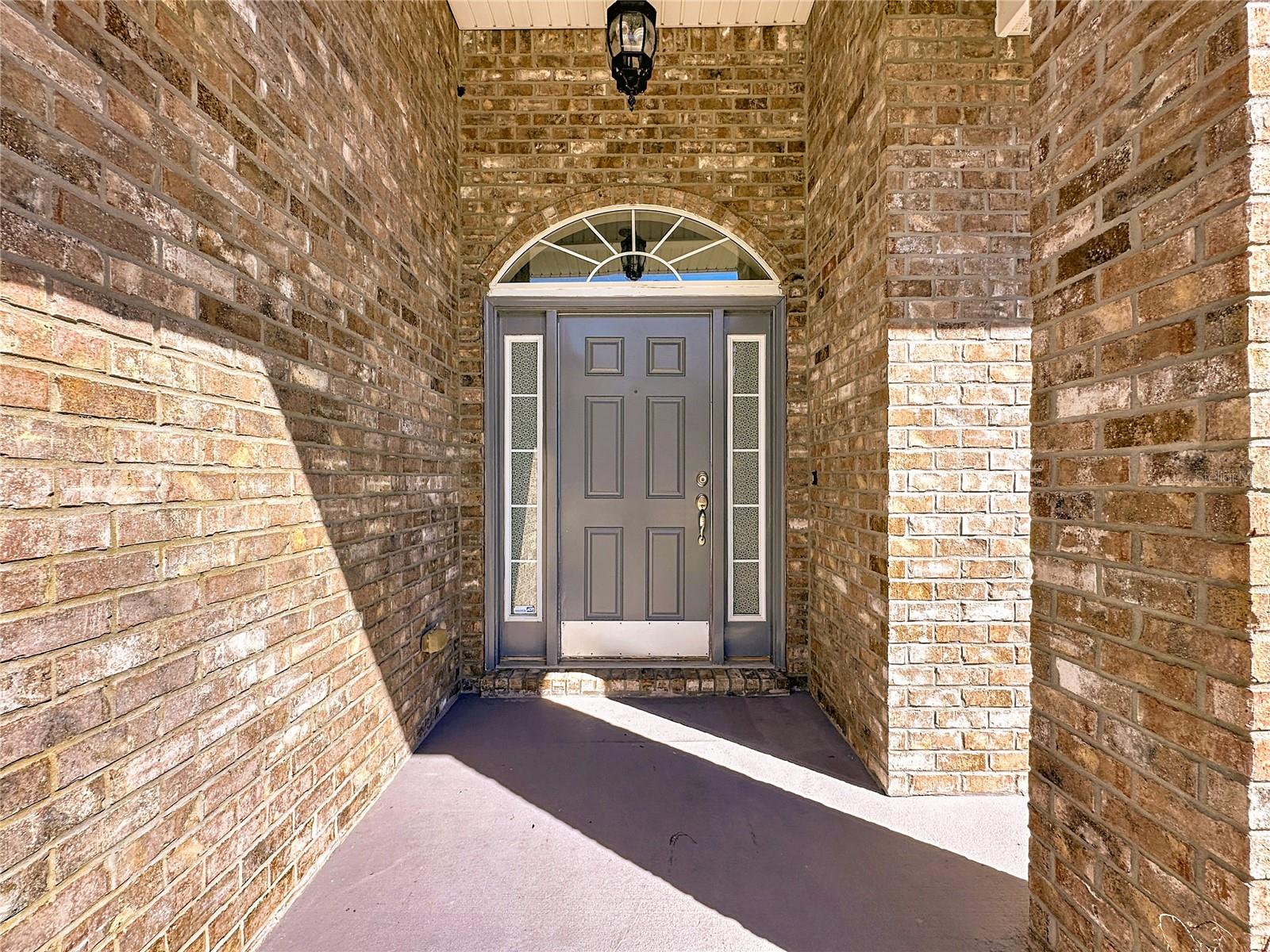 Image 13 of 68 For 6 Llowick Court