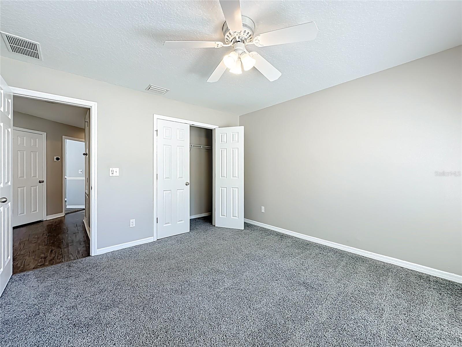 Image 32 of 68 For 6 Llowick Court