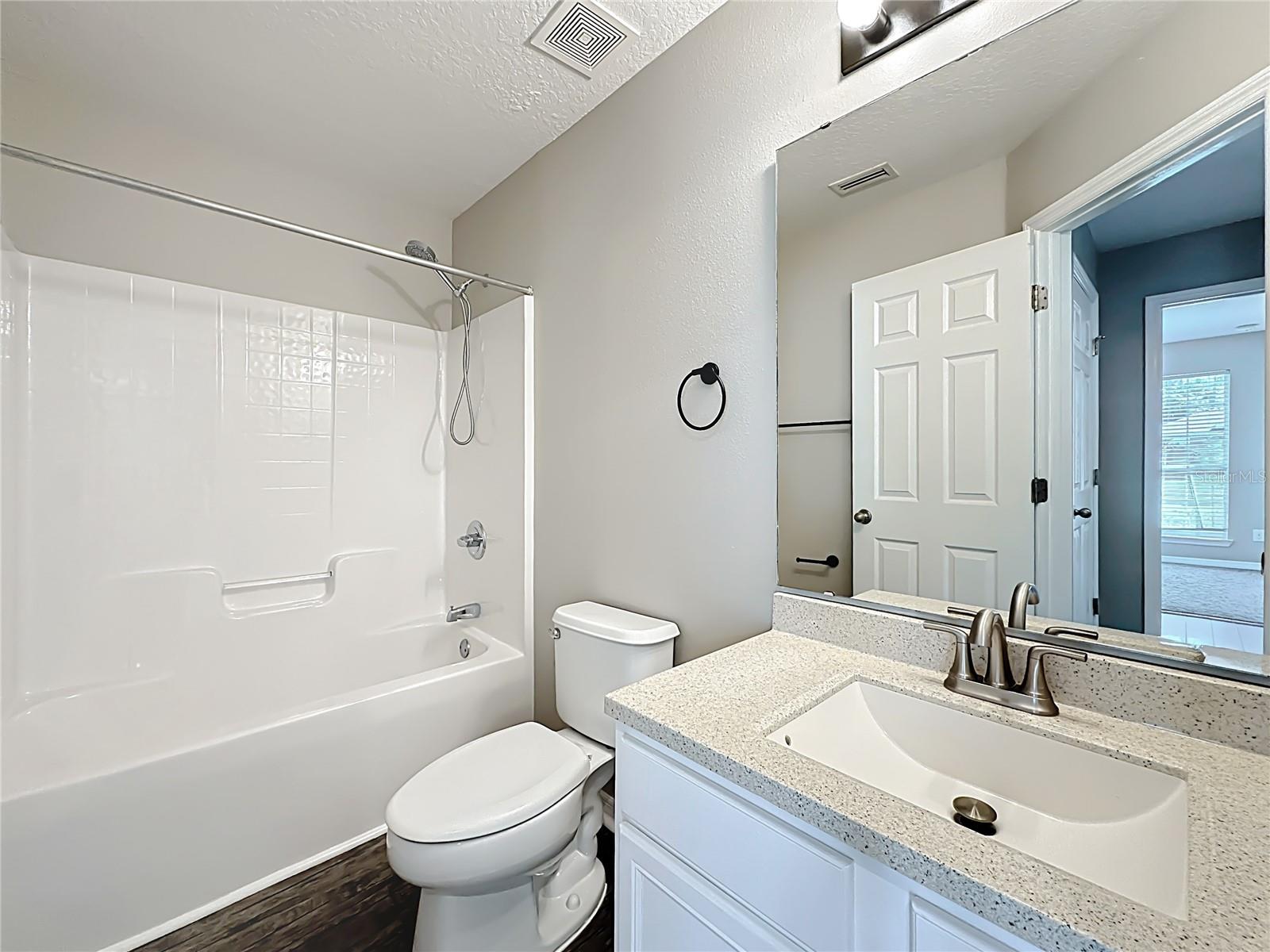 Image 35 of 68 For 6 Llowick Court