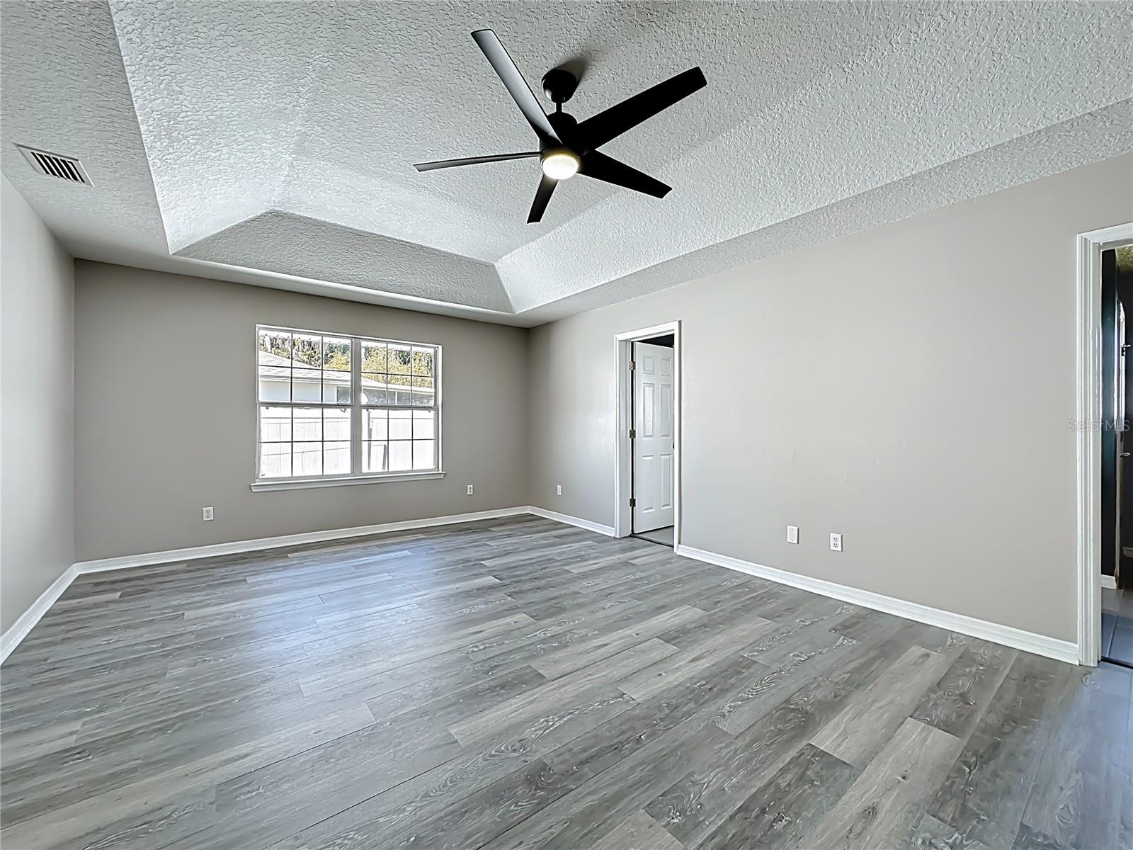 Image 36 of 68 For 6 Llowick Court