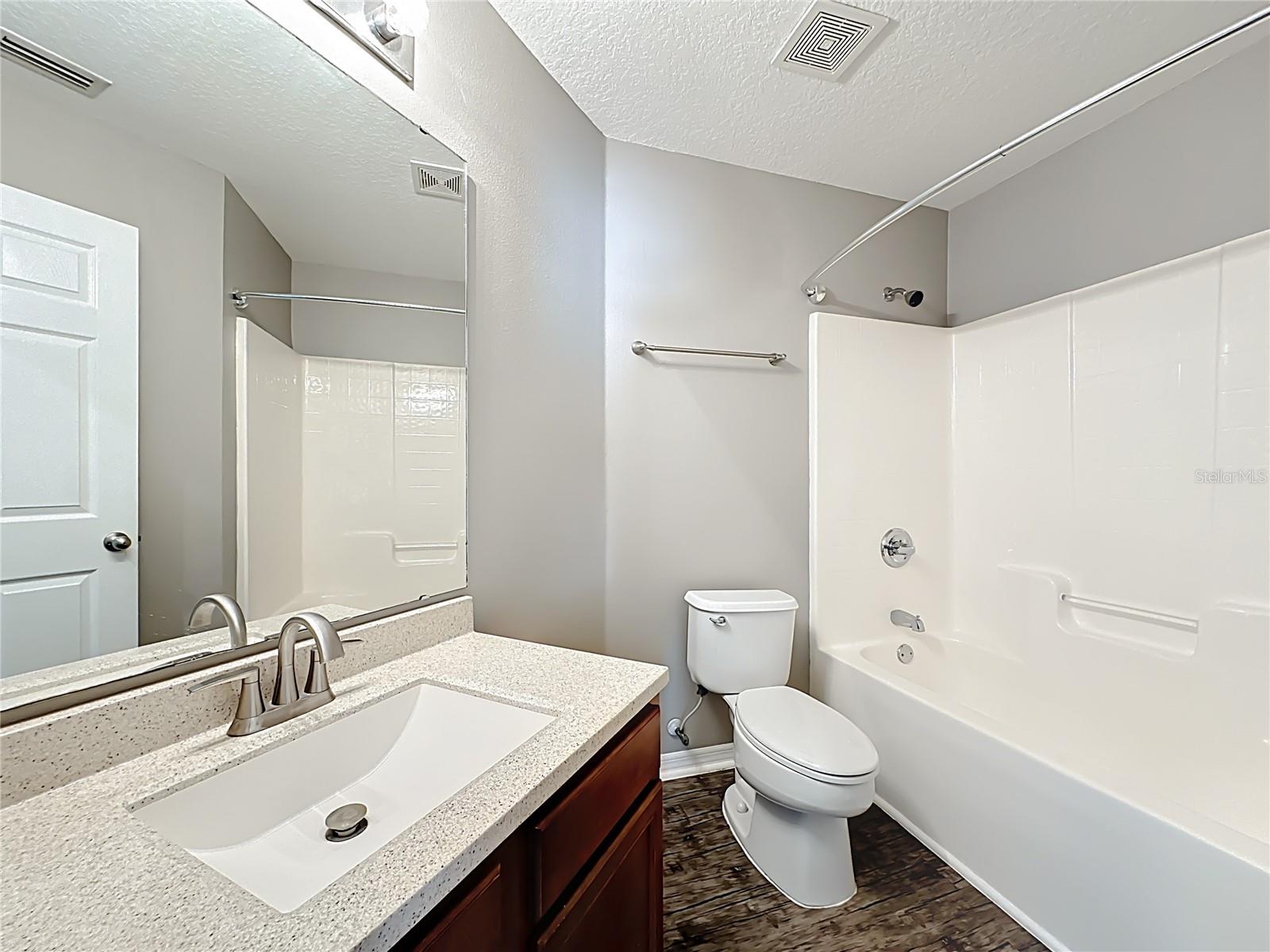 Image 50 of 68 For 6 Llowick Court