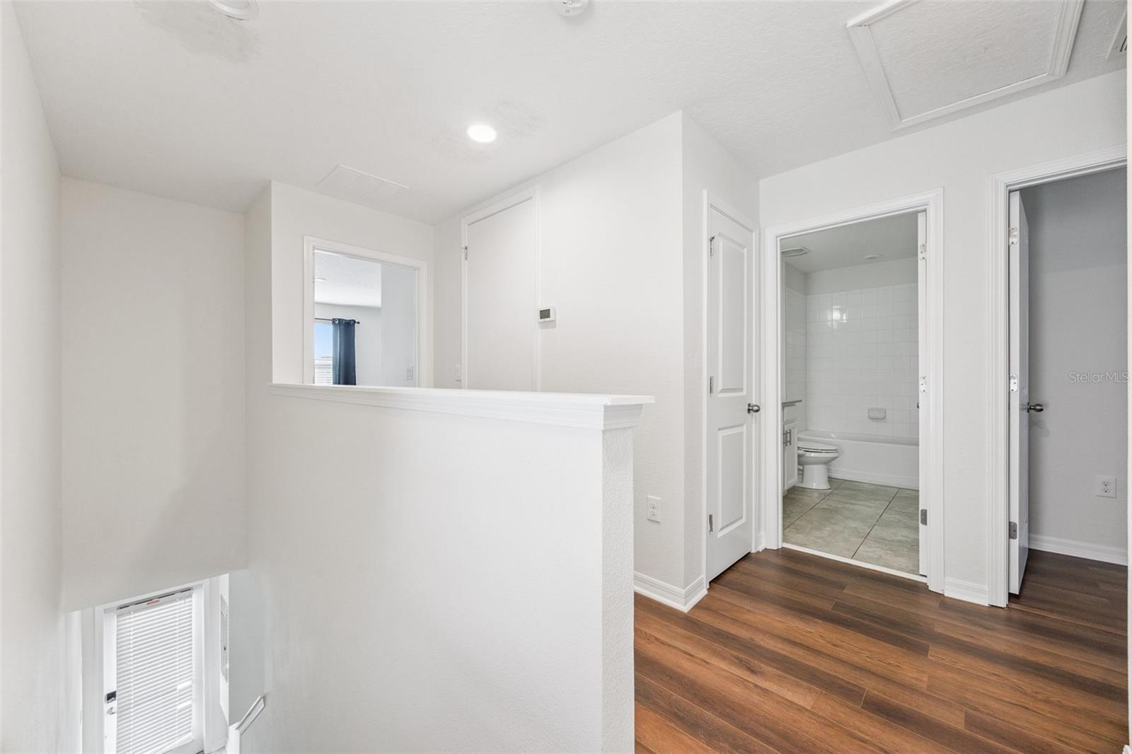 Image 14 of 80 For 10061 Bedtime Story Drive