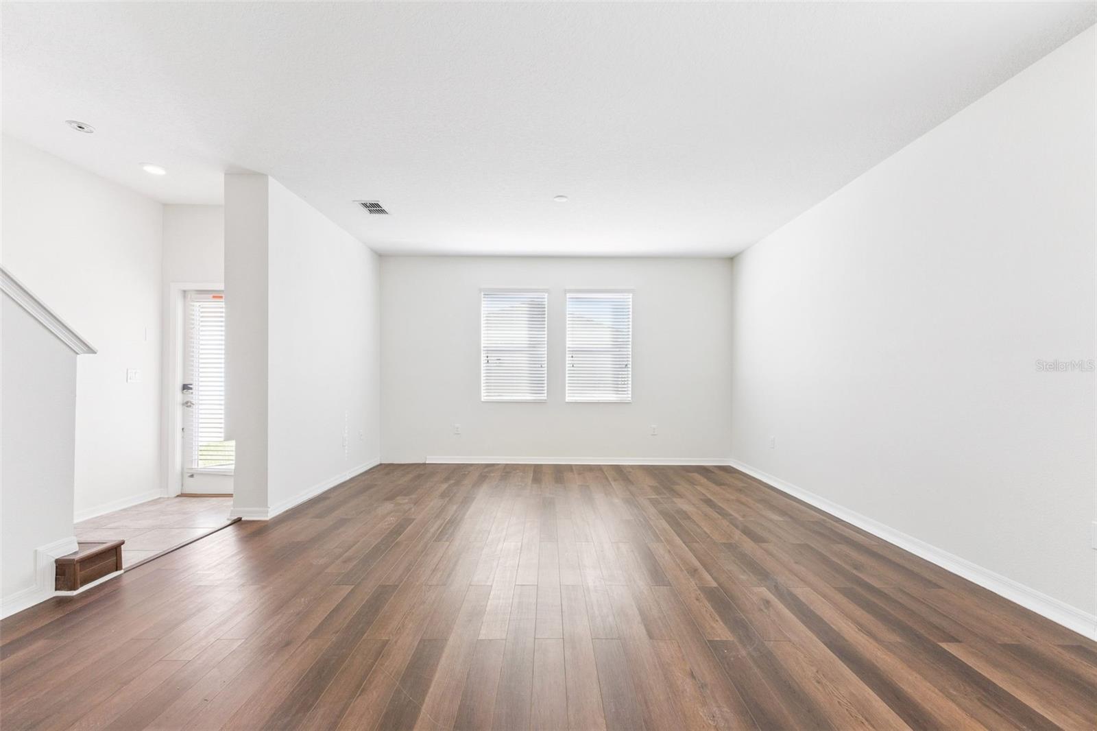 Image 18 of 80 For 10061 Bedtime Story Drive