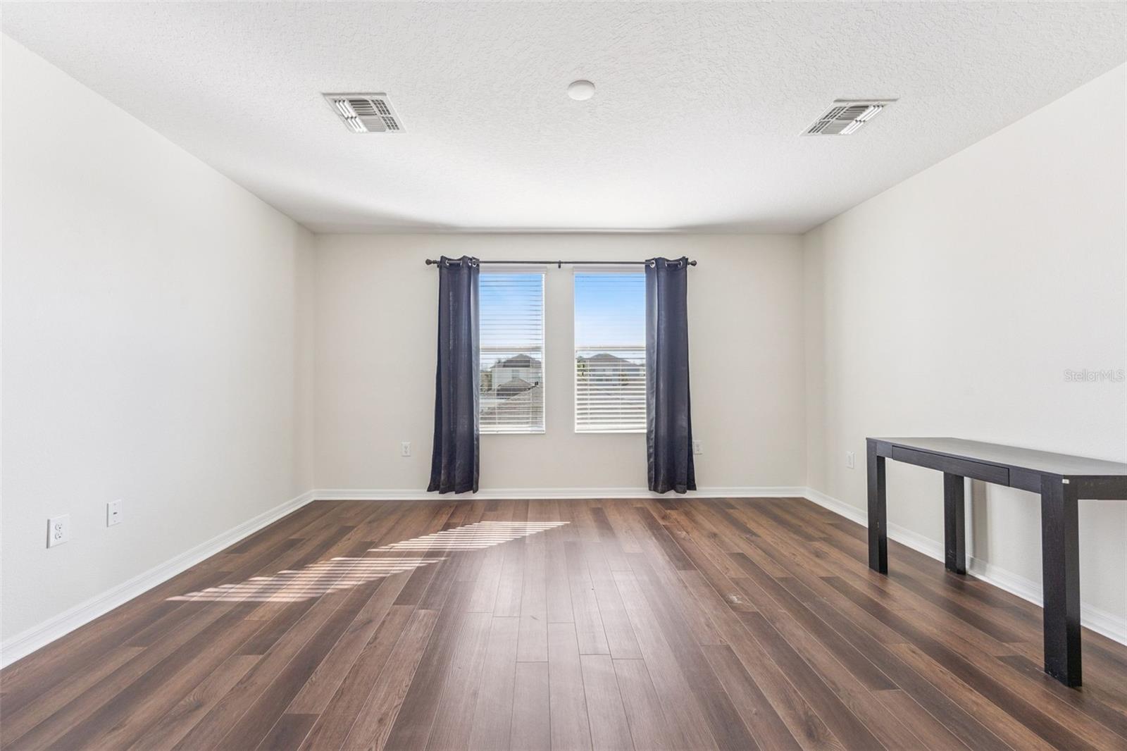 Image 26 of 80 For 10061 Bedtime Story Drive