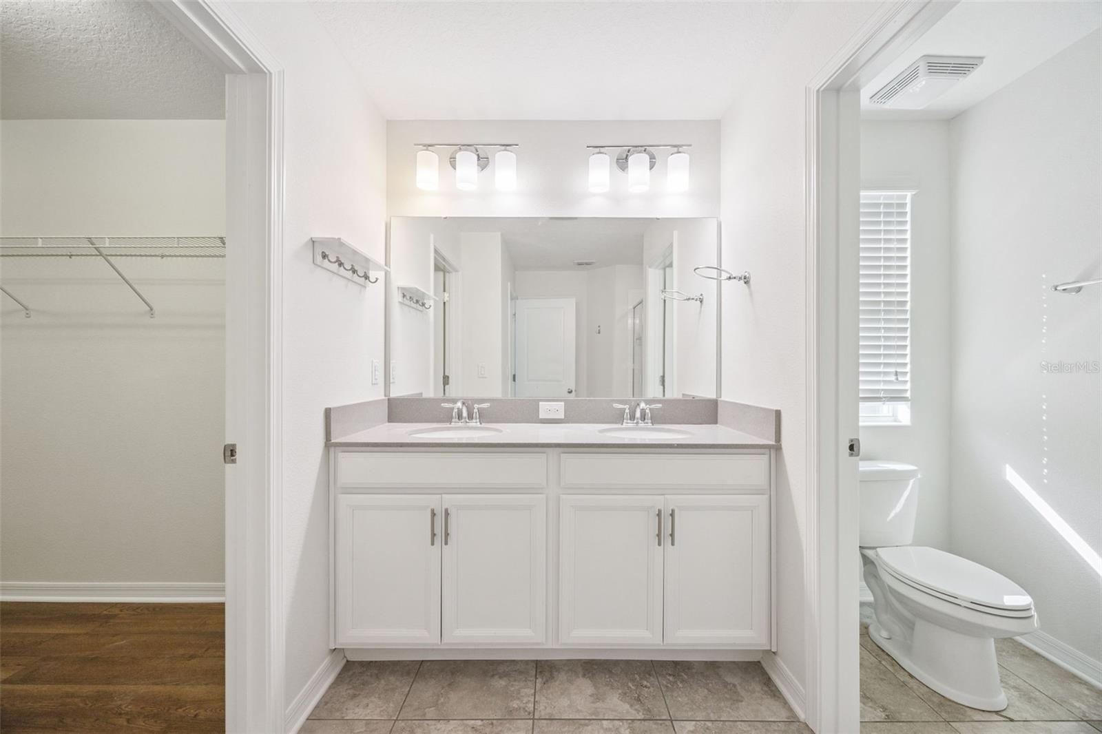 Image 35 of 80 For 10061 Bedtime Story Drive