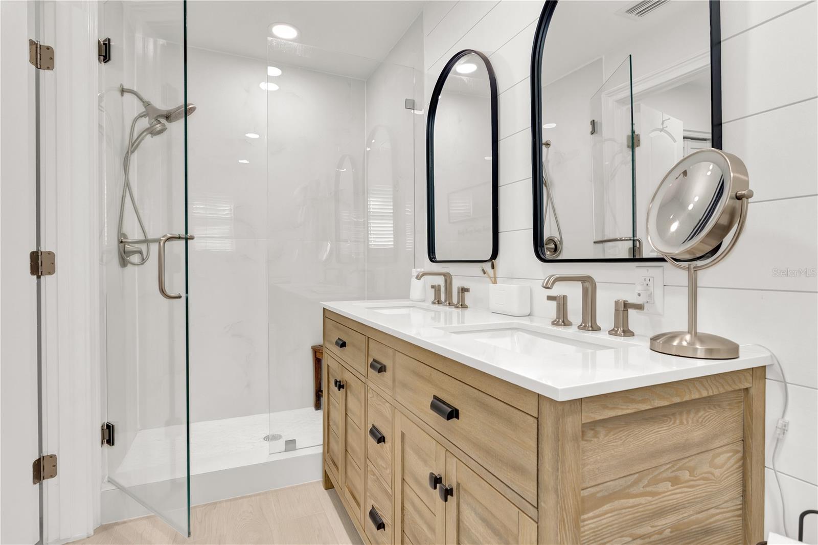 Image 16 of 22 For 1945 Anglers Cove