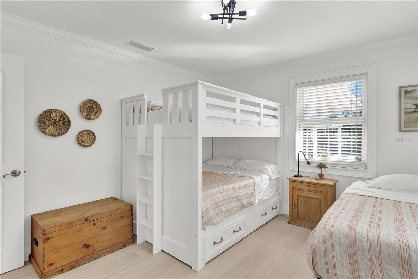 Image 20 of 22 For 1945 Anglers Cove