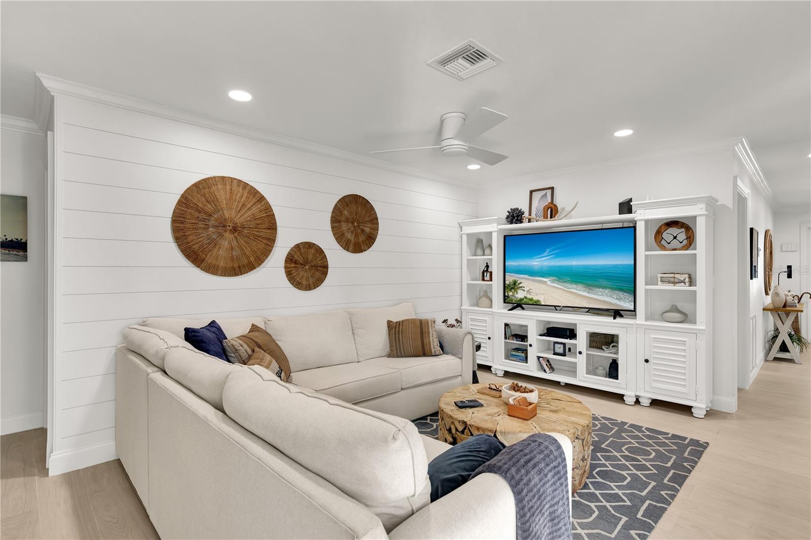 Image 8 of 22 For 1945 Anglers Cove