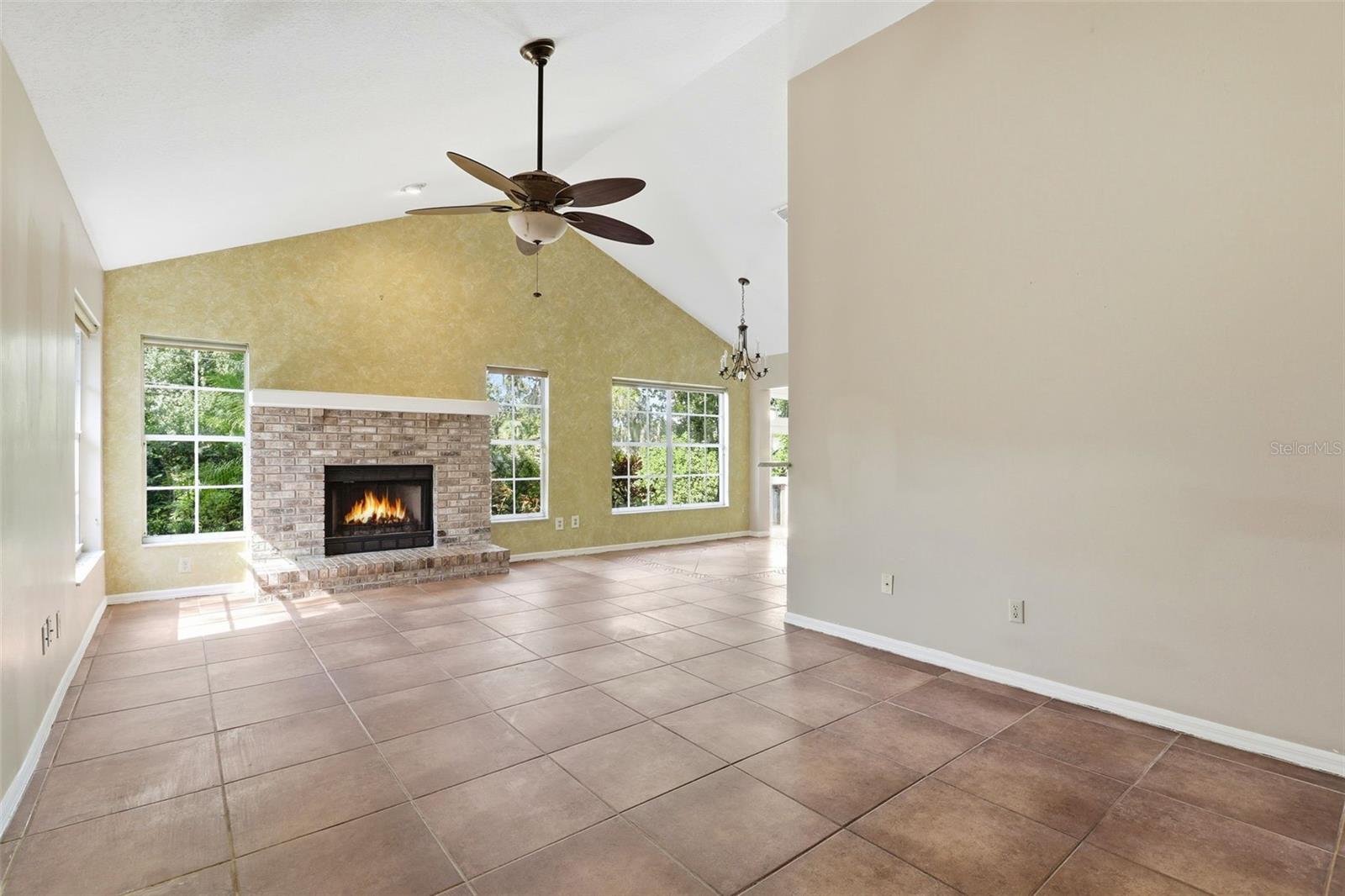 Image 14 of 43 For 1140 Pebble Beach Court