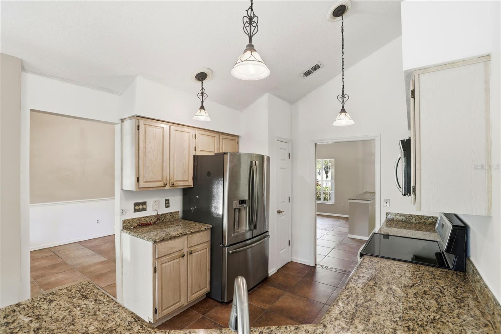 Image 19 of 43 For 1140 Pebble Beach Court