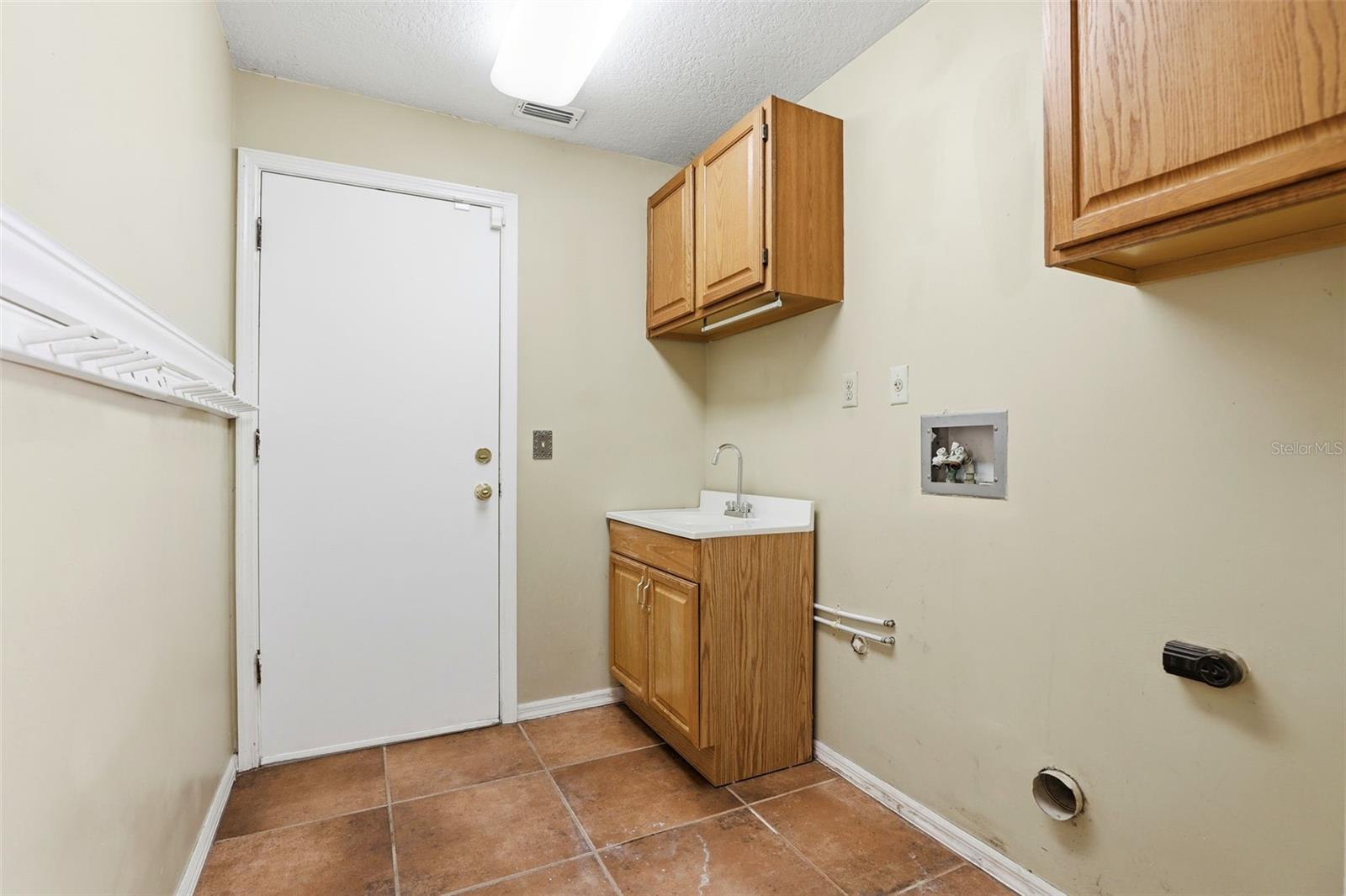 Image 36 of 43 For 1140 Pebble Beach Court