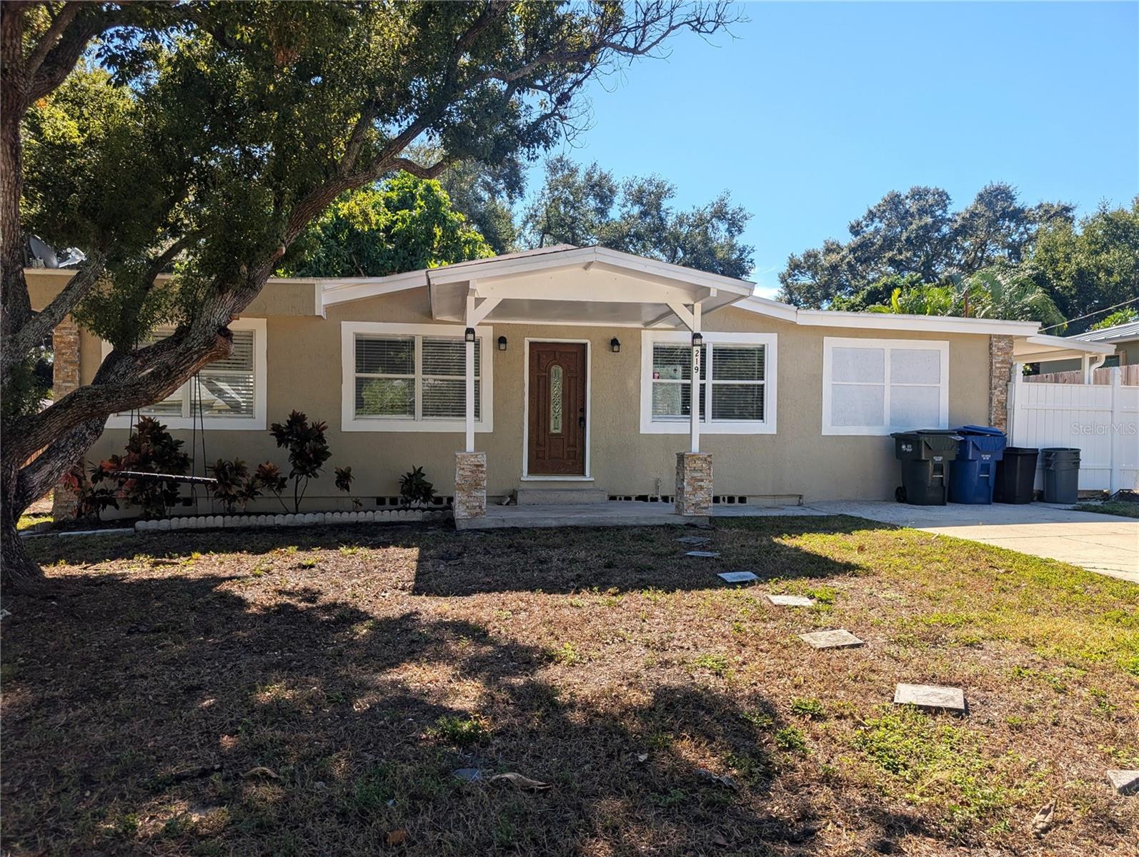 Details for 219 6th Avenue Sw, LARGO, FL 33770