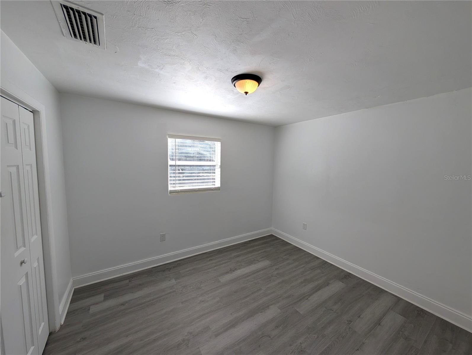 Image 17 of 24 For 219 6th Avenue Sw